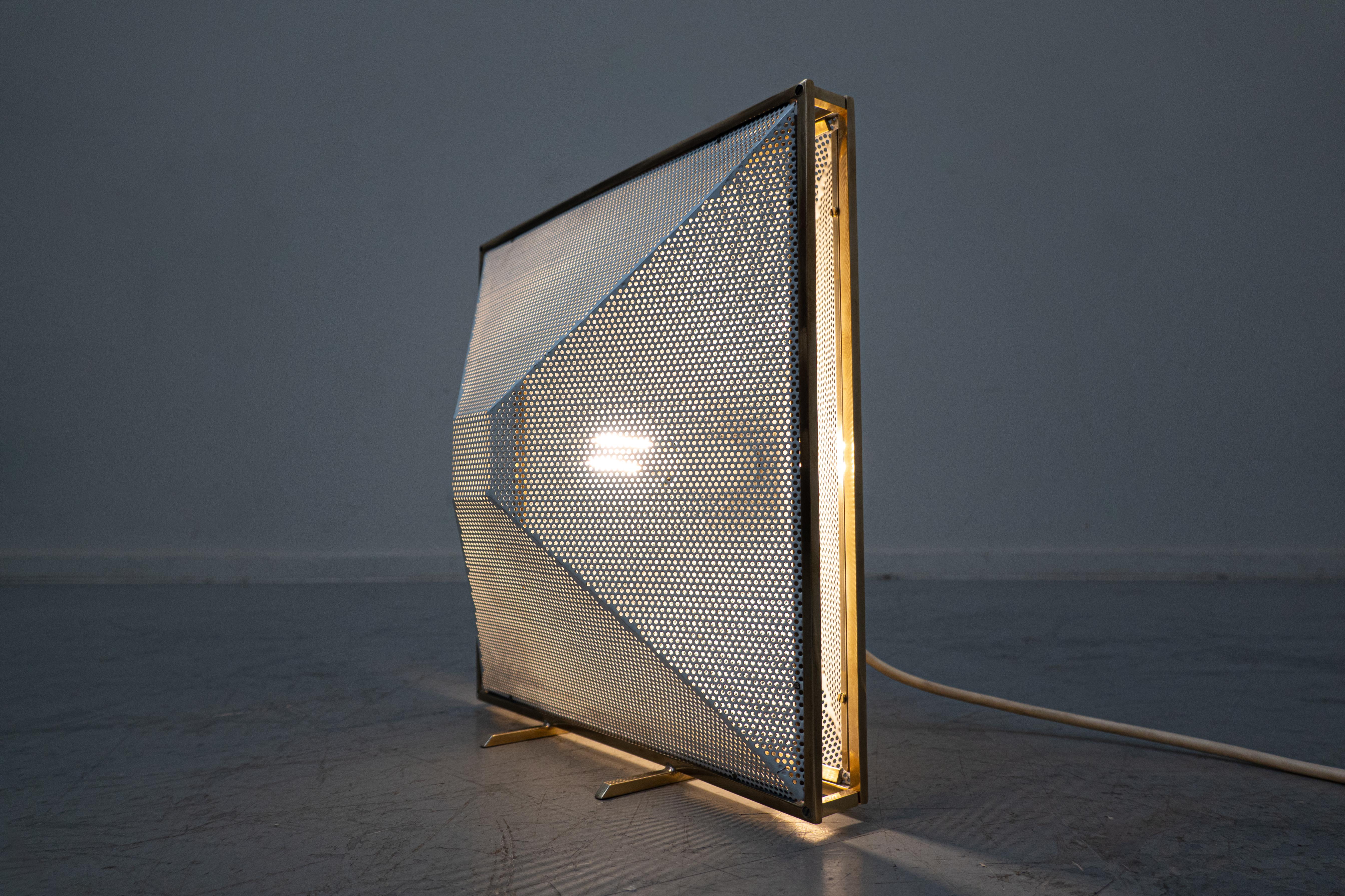 Italian Mesh Table Lamp, Metal, 1970s 4