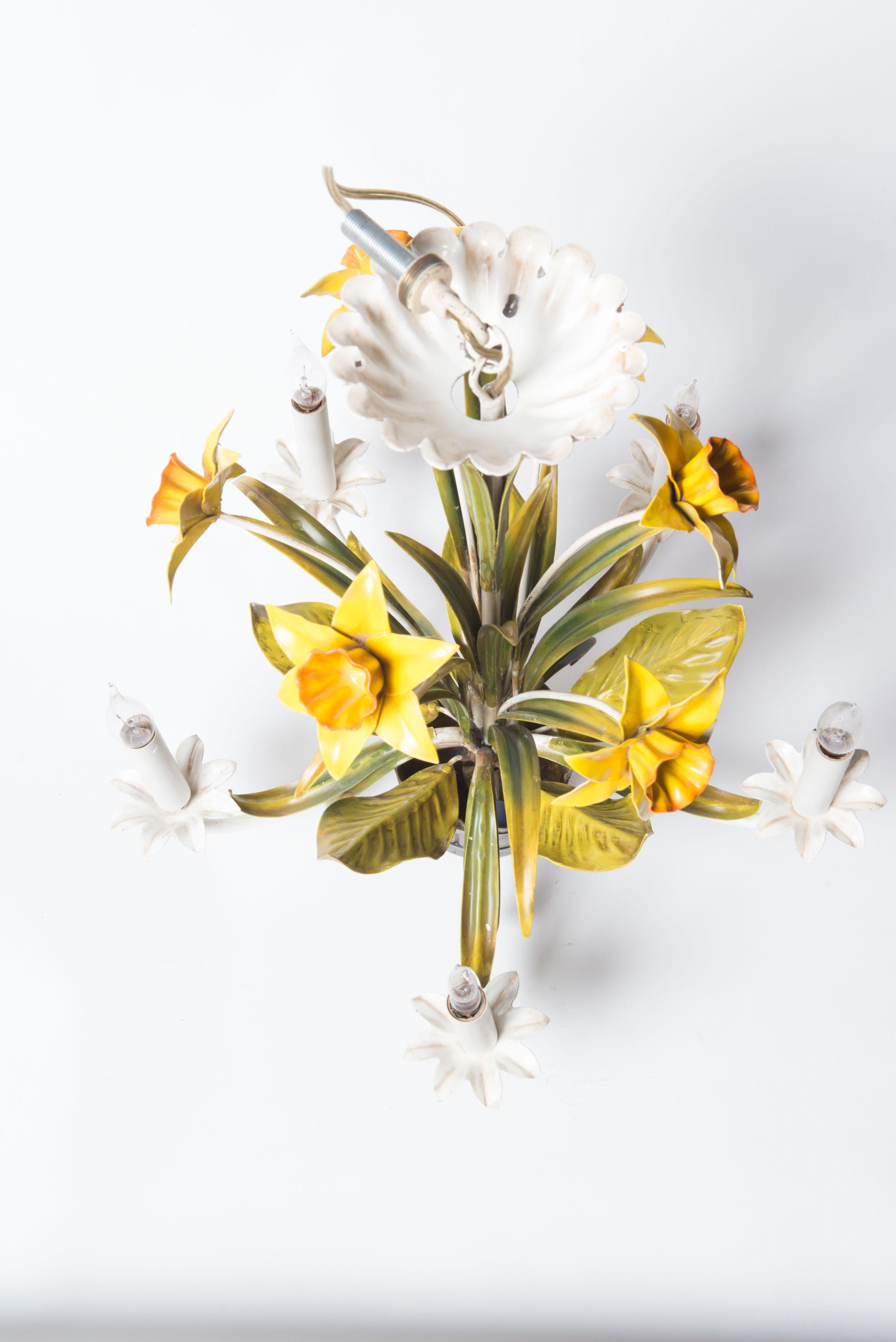 Late 20th Century Italian Metal Daffodil Chandelier For Sale