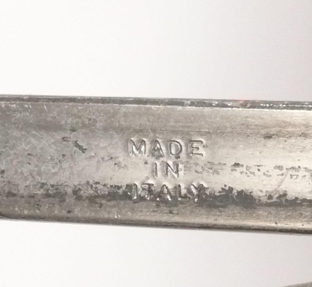 Estantería de metal italiana al estilo de Diego Giacometti en Bueno estado para la venta en Atlanta, GA