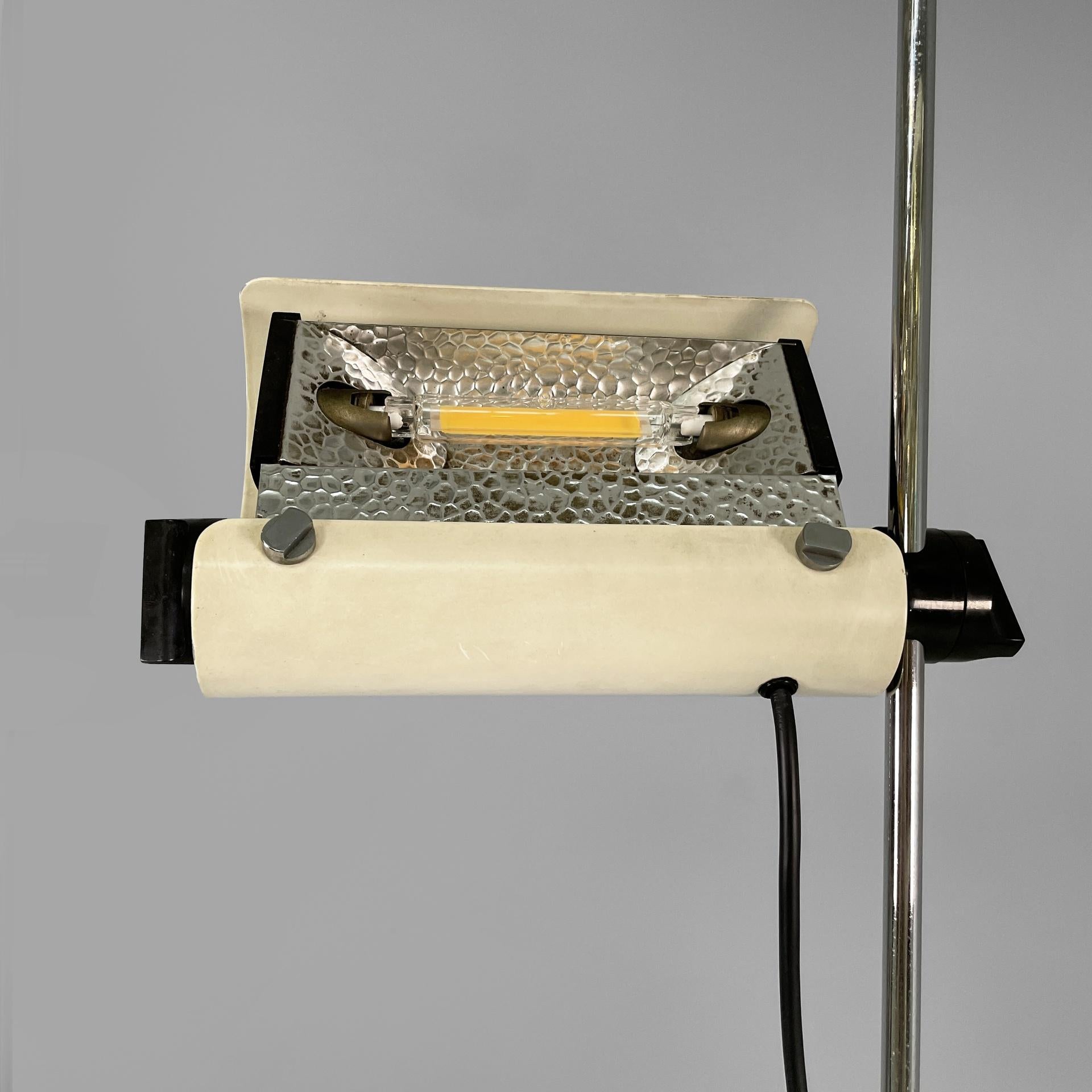 Lampadaires LED italiens en métal 626 di Joe Colombo pour Oluce, 1970 en vente 4