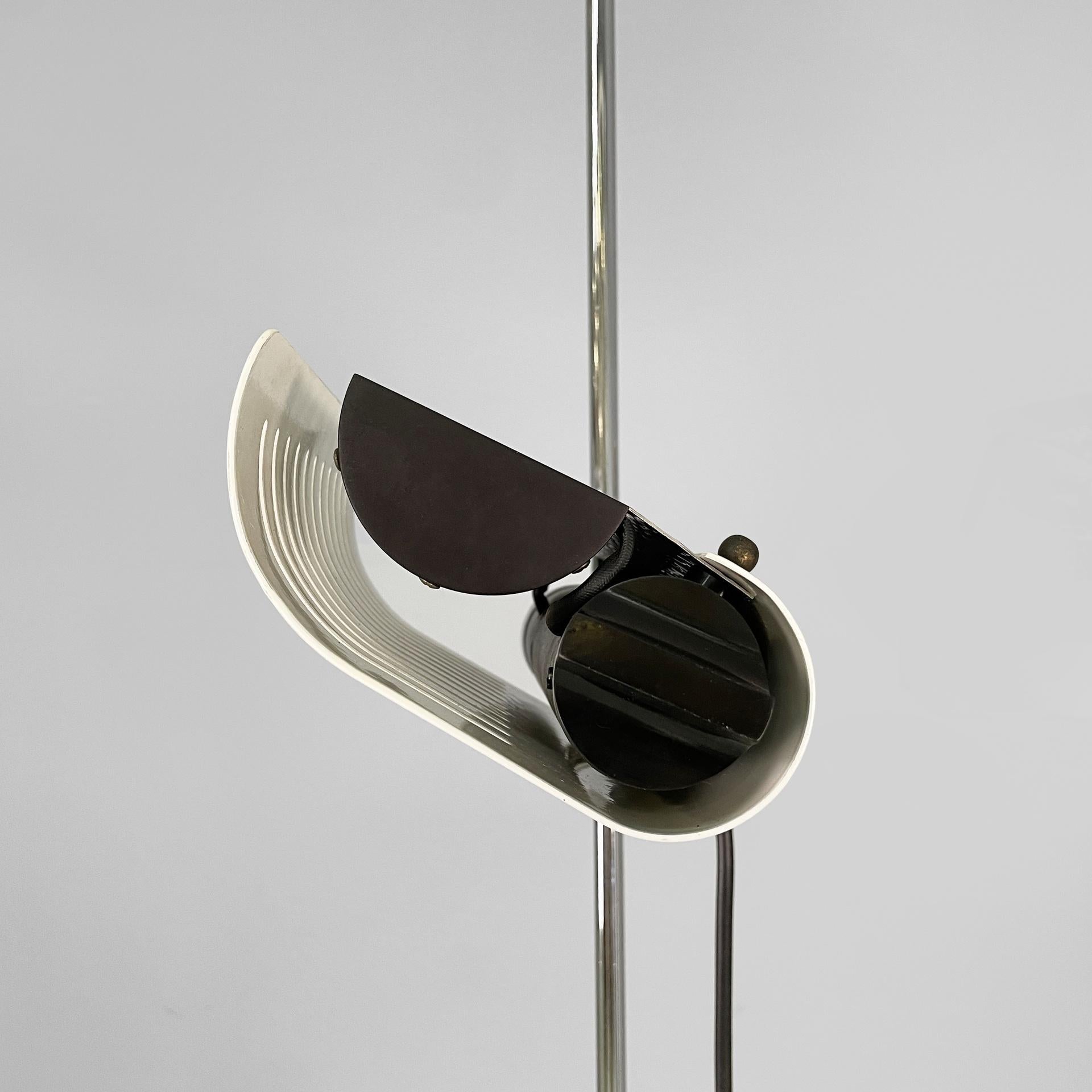 Lampadaires LED italiens en métal 626 di Joe Colombo pour Oluce, 1970 en vente 5