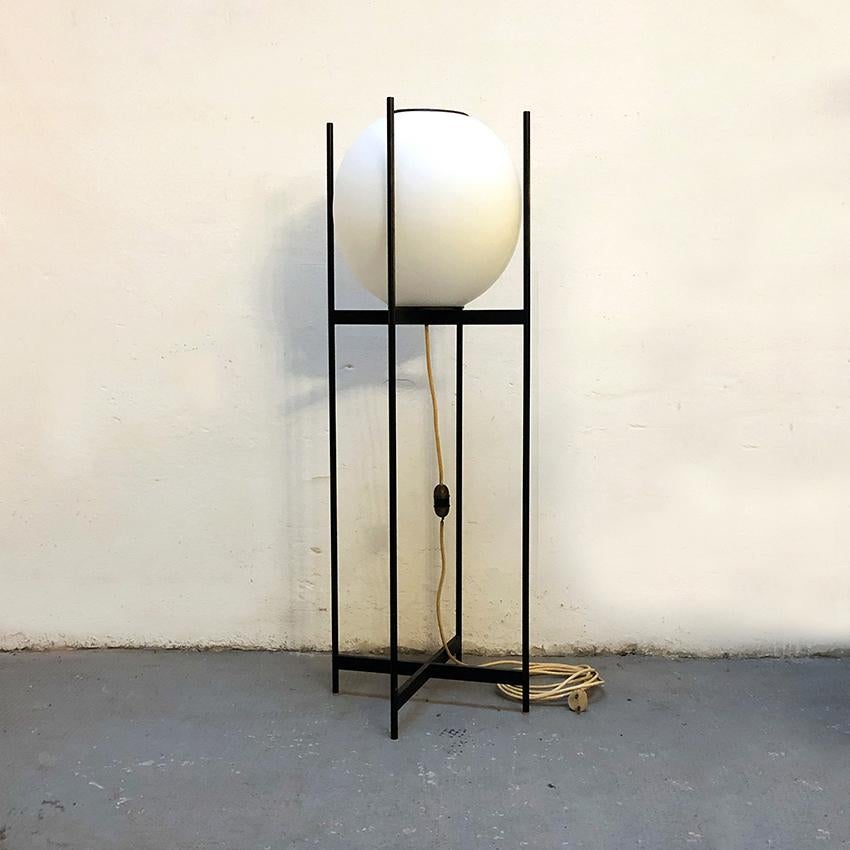 Italian Metal Rod and Opaline Glass Floor Lamp, 1950s In Good Condition In MIlano, IT