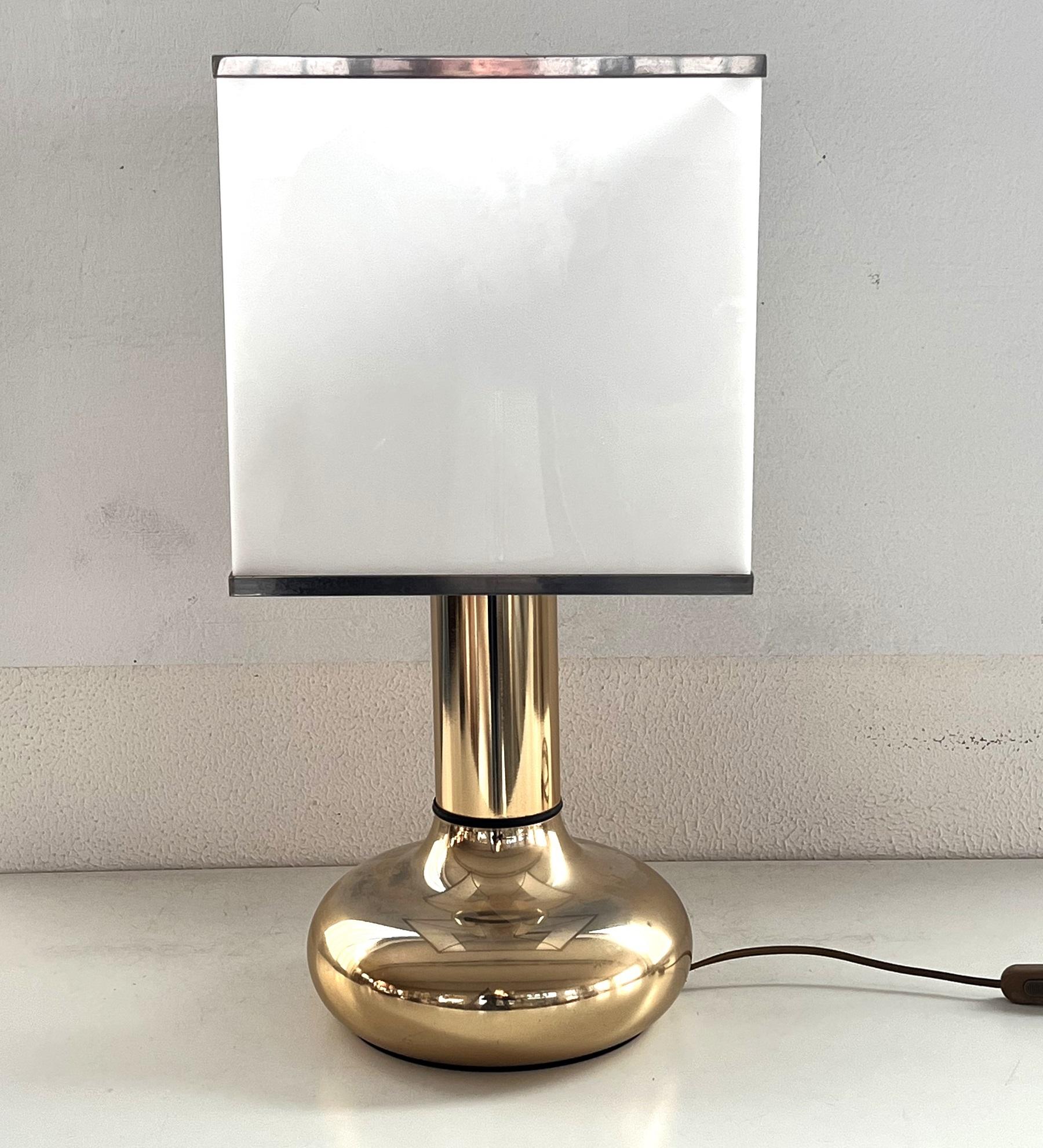 Italian Metal Table Lamp with Square Perspex Lampshade, 1970s For Sale 11