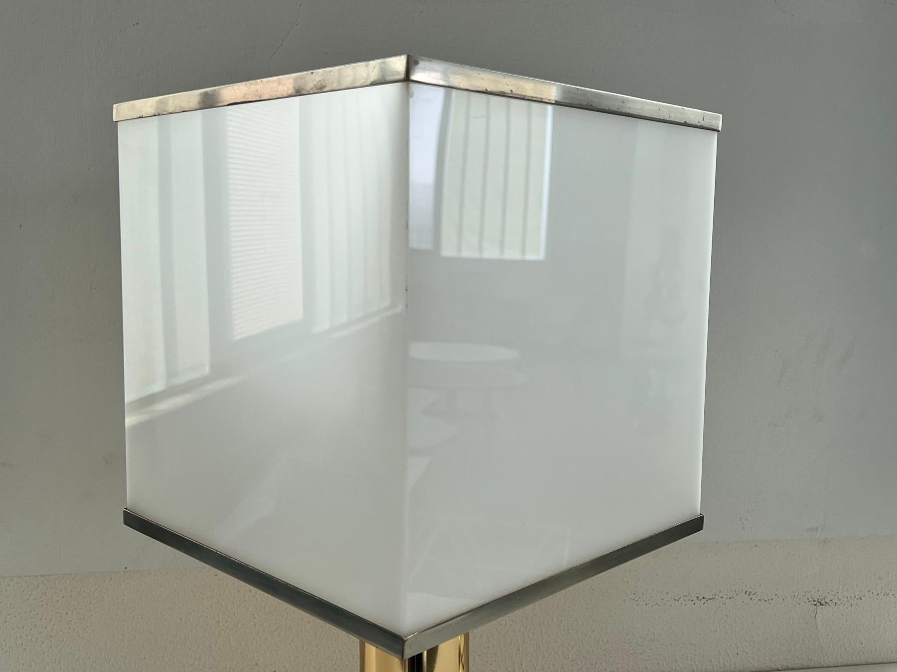 Italian Metal Table Lamp with Square Perspex Lampshade, 1970s For Sale 3