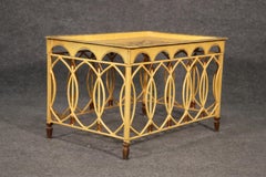 Table basse italienne de style vénitien en métal peint en tôle