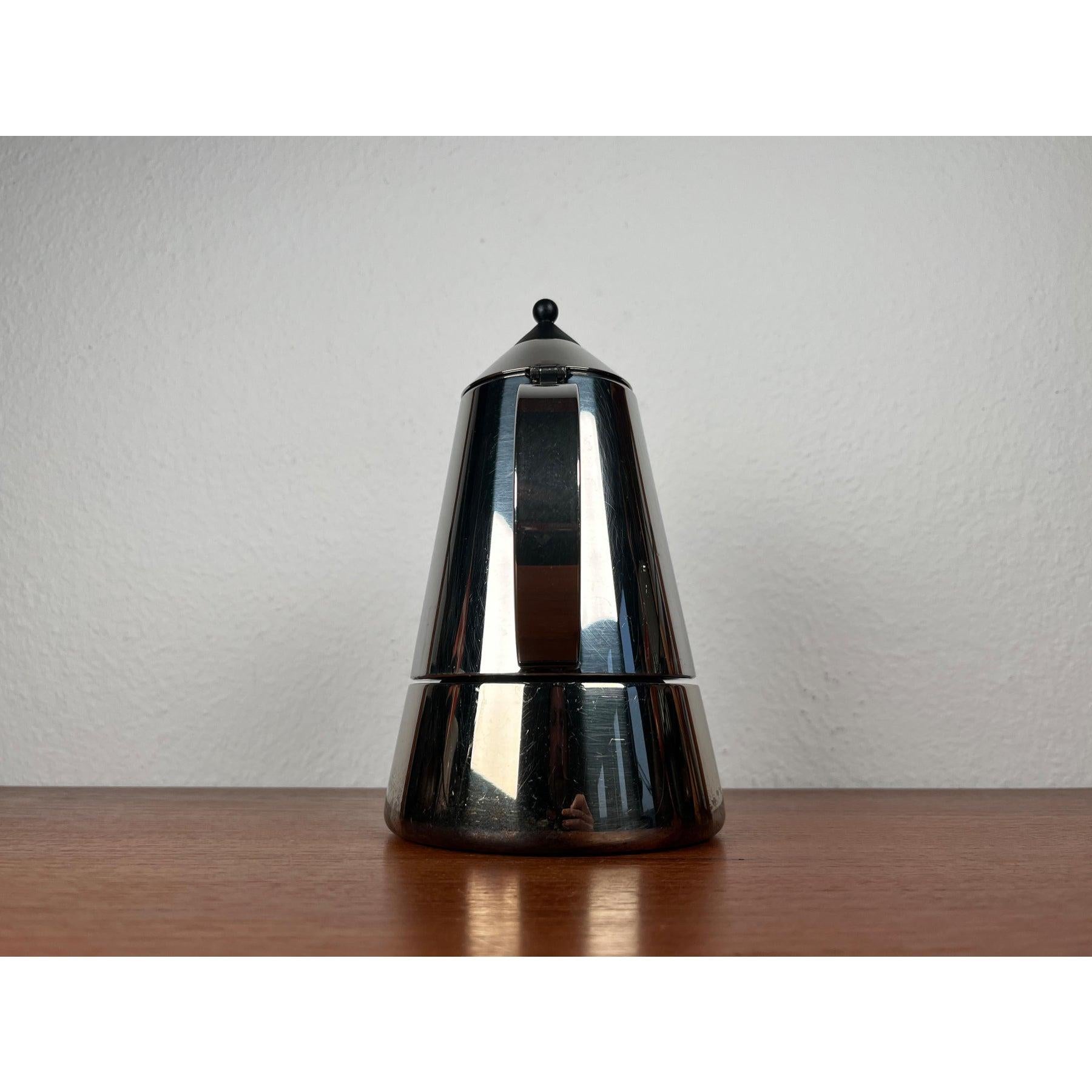 Italian Mia Espresso Maker from GB Guido Bergna, 1980s, in Very Good conditions. Designed 1980 to 1989 This piece has an attribution mark.

Additional information:
Materials: Metal, Plastic
Color: Black
Styles: Postmodern
Country of Origin: