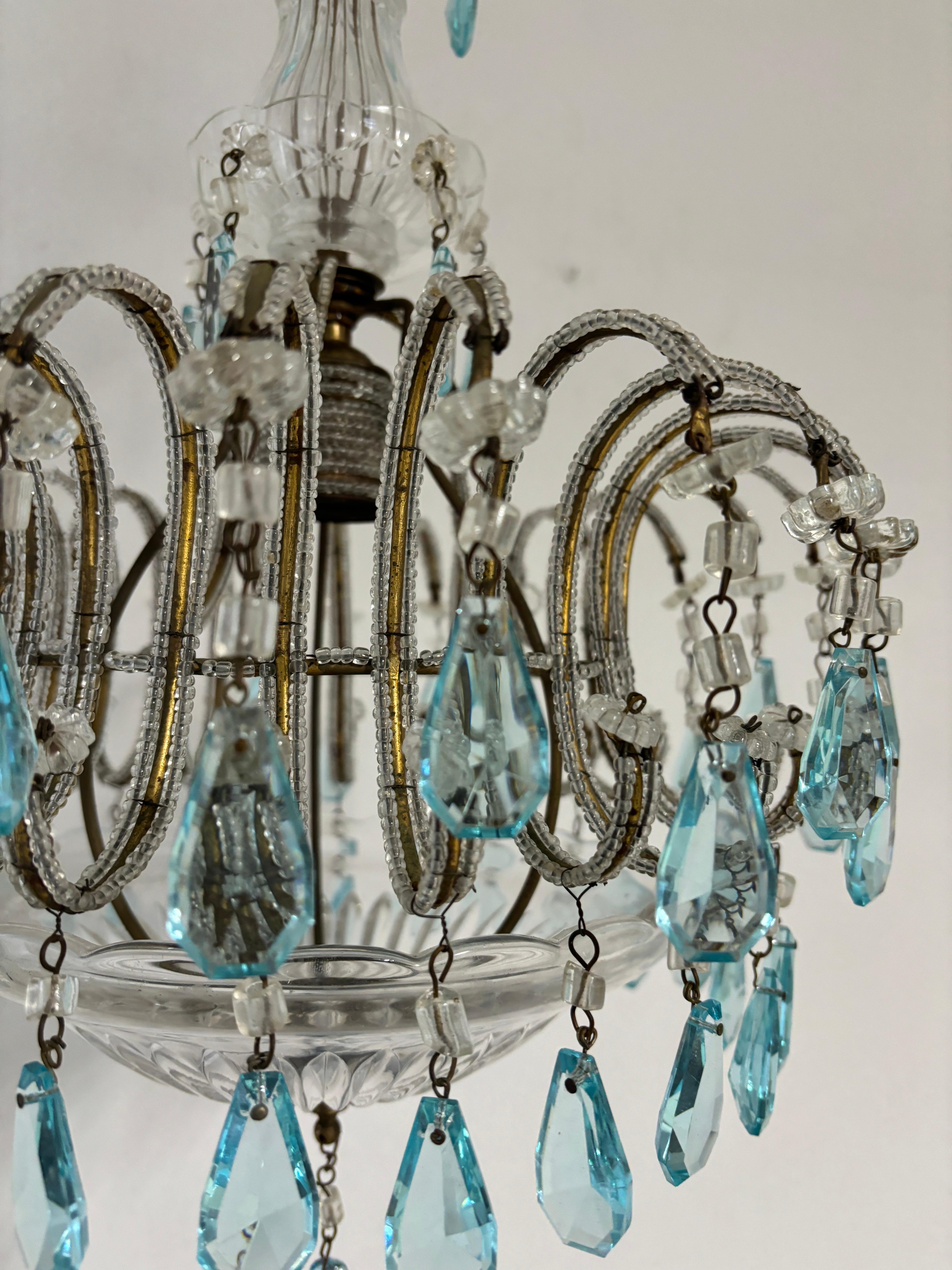 Lustre italien rare en cristal de Murano, perles et prismes bleu aqua, c1940 Bon état - En vente à Firenze, Toscana