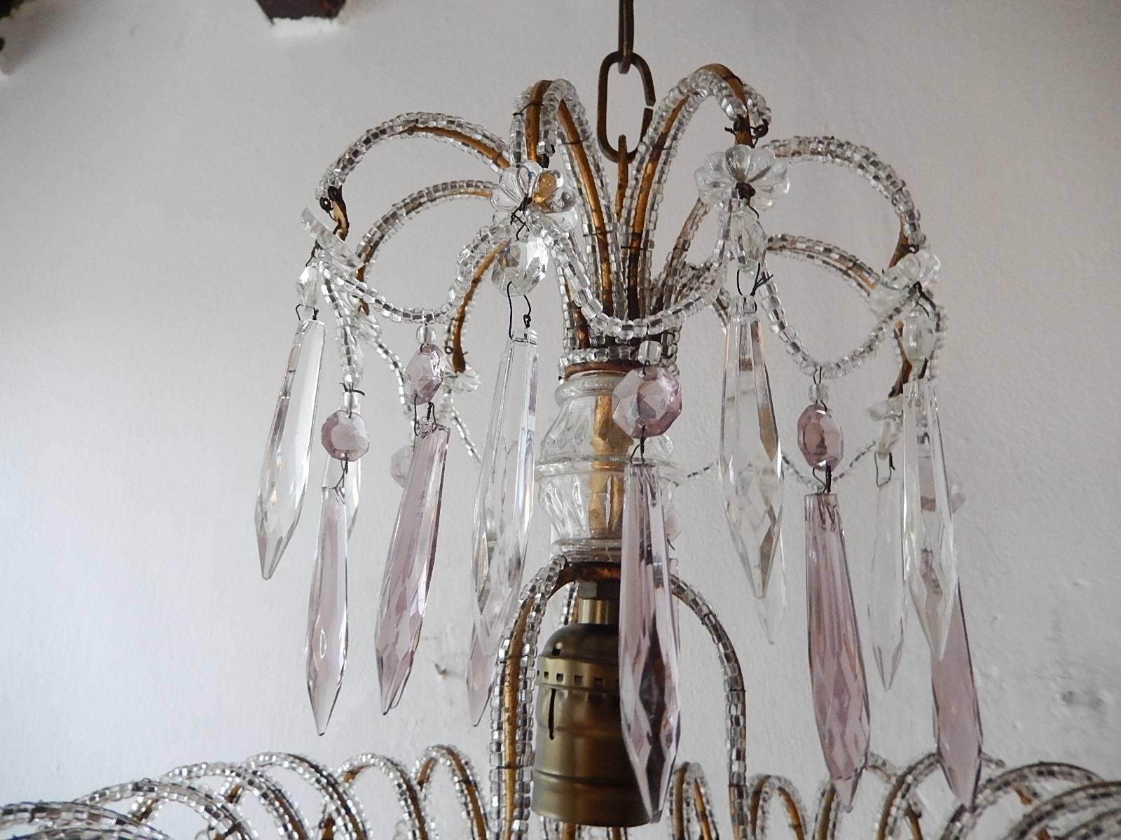 Italian Micro-Beaded Purple Lavender Crystal Prisms Chandelier circa 1920 In Good Condition For Sale In Firenze, Toscana