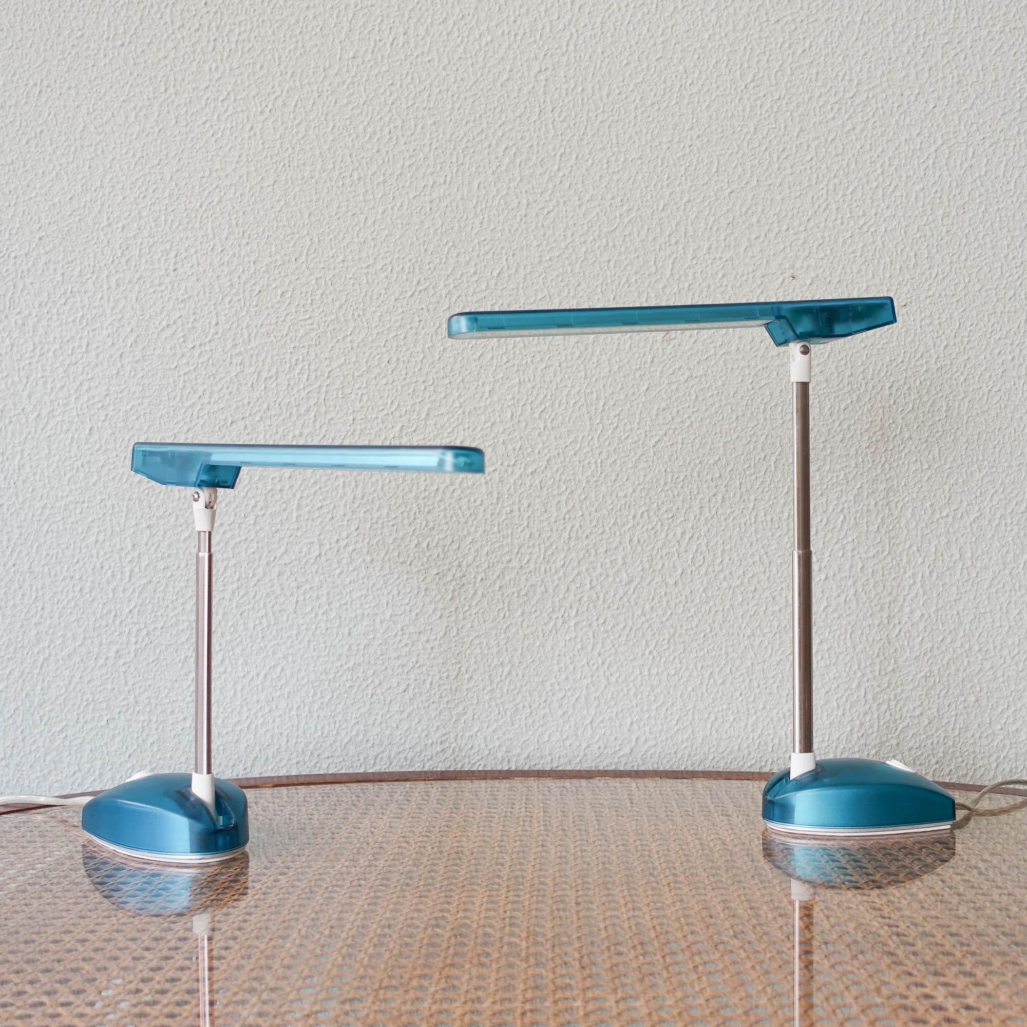 Lampe de table italienne Microlight par Ernesto Gismondi pour Artemide, années 1990 en vente 10