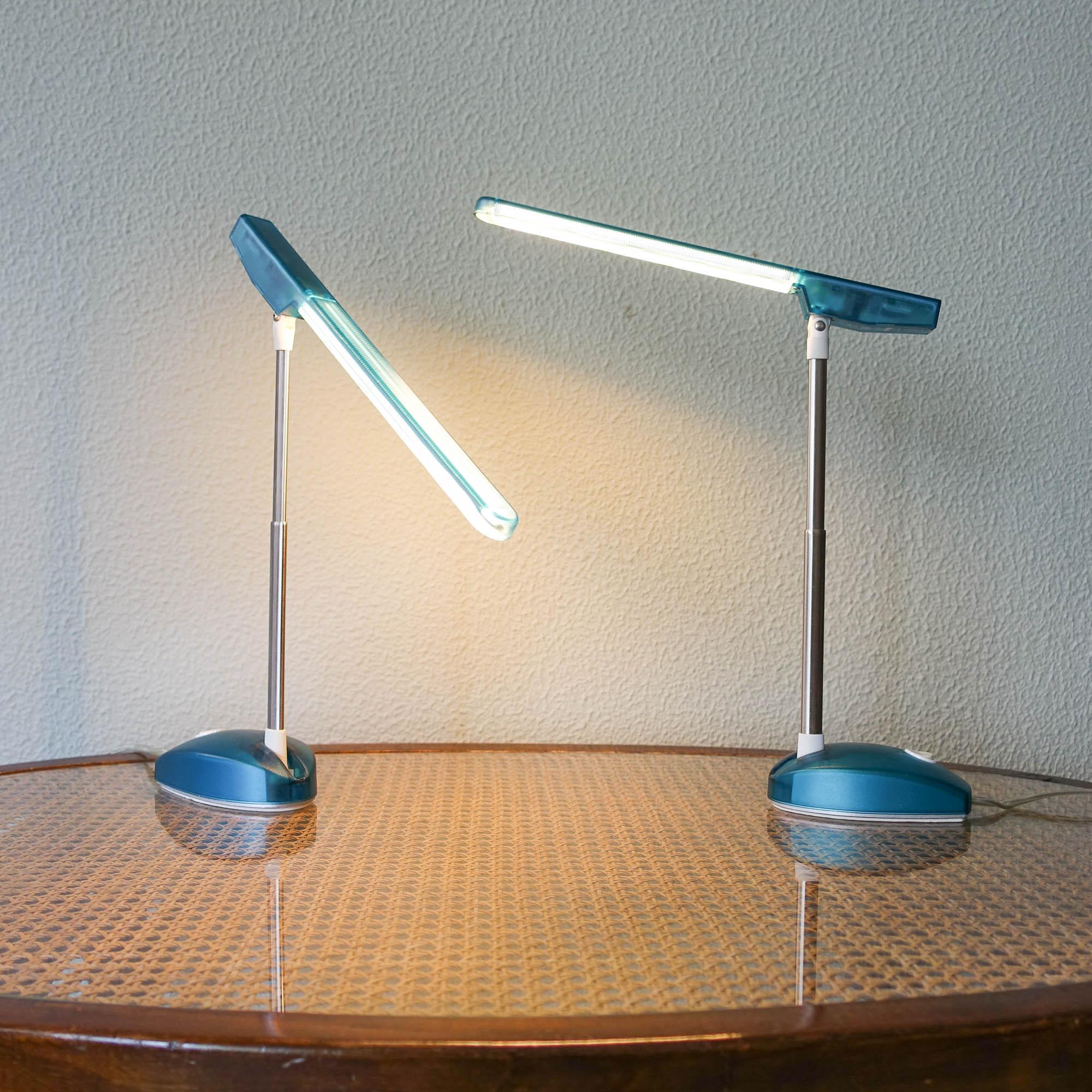 Lampe de table italienne Microlight par Ernesto Gismondi pour Artemide, années 1990 Bon état - En vente à Lisboa, PT