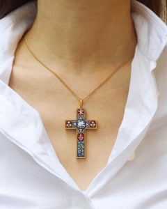 Italian micromosaic cross pendant in 18 karat gold, Grand tour jewelry