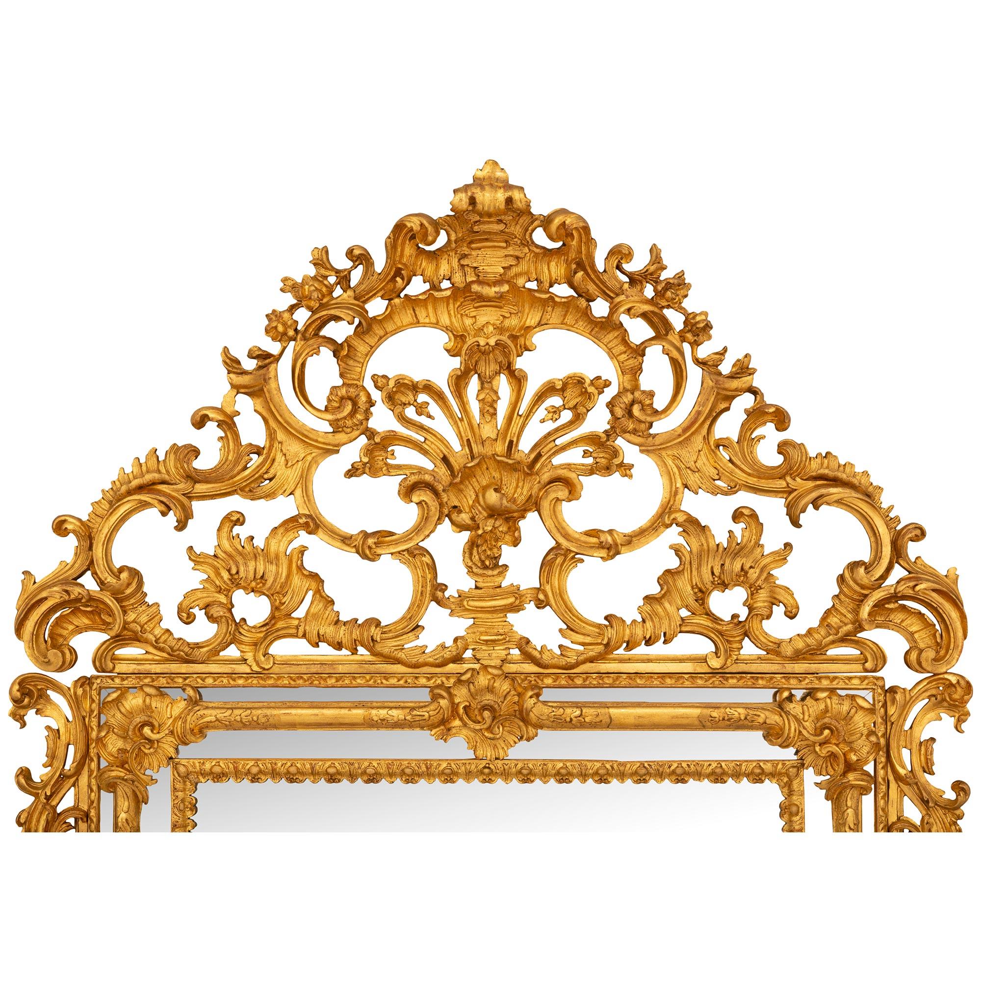 Italian Mid-19th Century Baroque St. Triple Framed Giltwood Mirror In Good Condition For Sale In West Palm Beach, FL