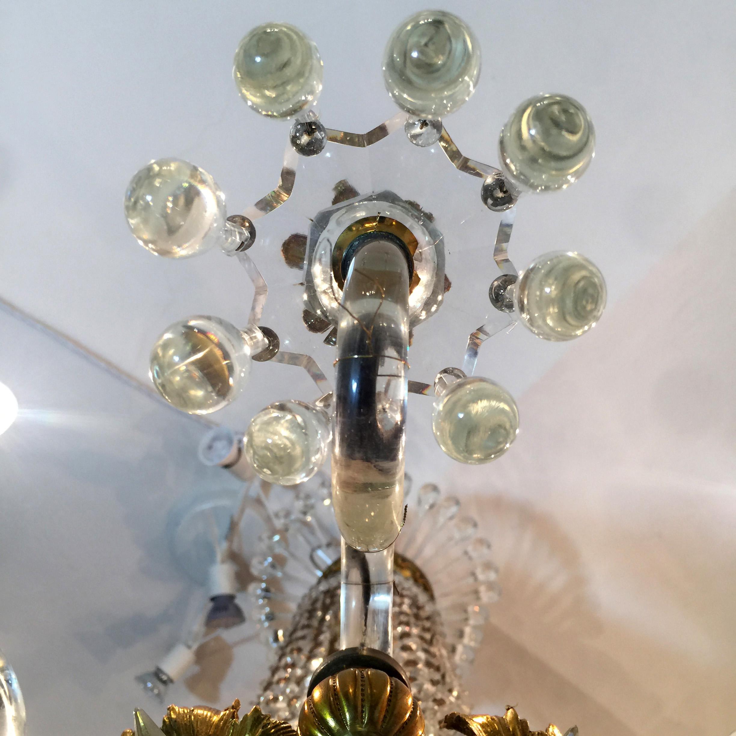 Italian Mid-19th Century Chandelier Gilded Wood and Crystal 12 Lights For Sale 11