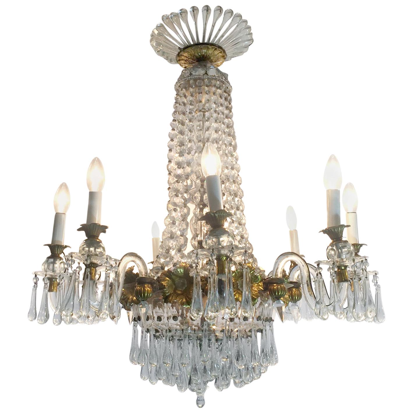 Italian Mid-19th Century Chandelier Gilded Wood and Crystal 12 Lights For Sale