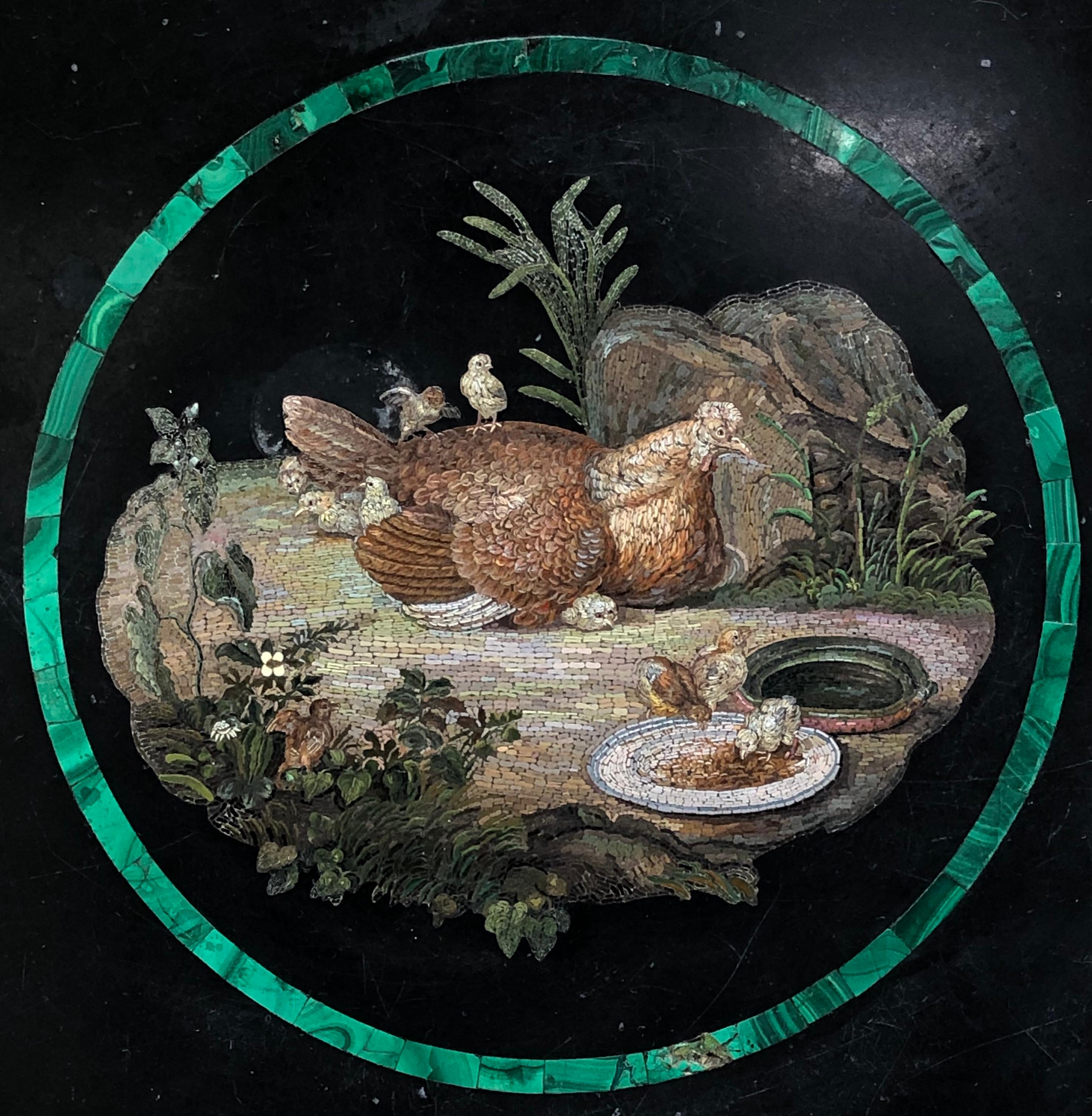 Incrusté Plateau de table circulaire italien du milieu du XIXe siècle en micromosaïque et Pietre Dure en vente