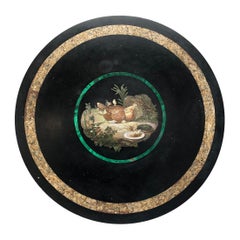 Italienische runde Tischplatte aus Mikromosaik und Pietre Dure aus der Mitte des 19. Jahrhunderts
