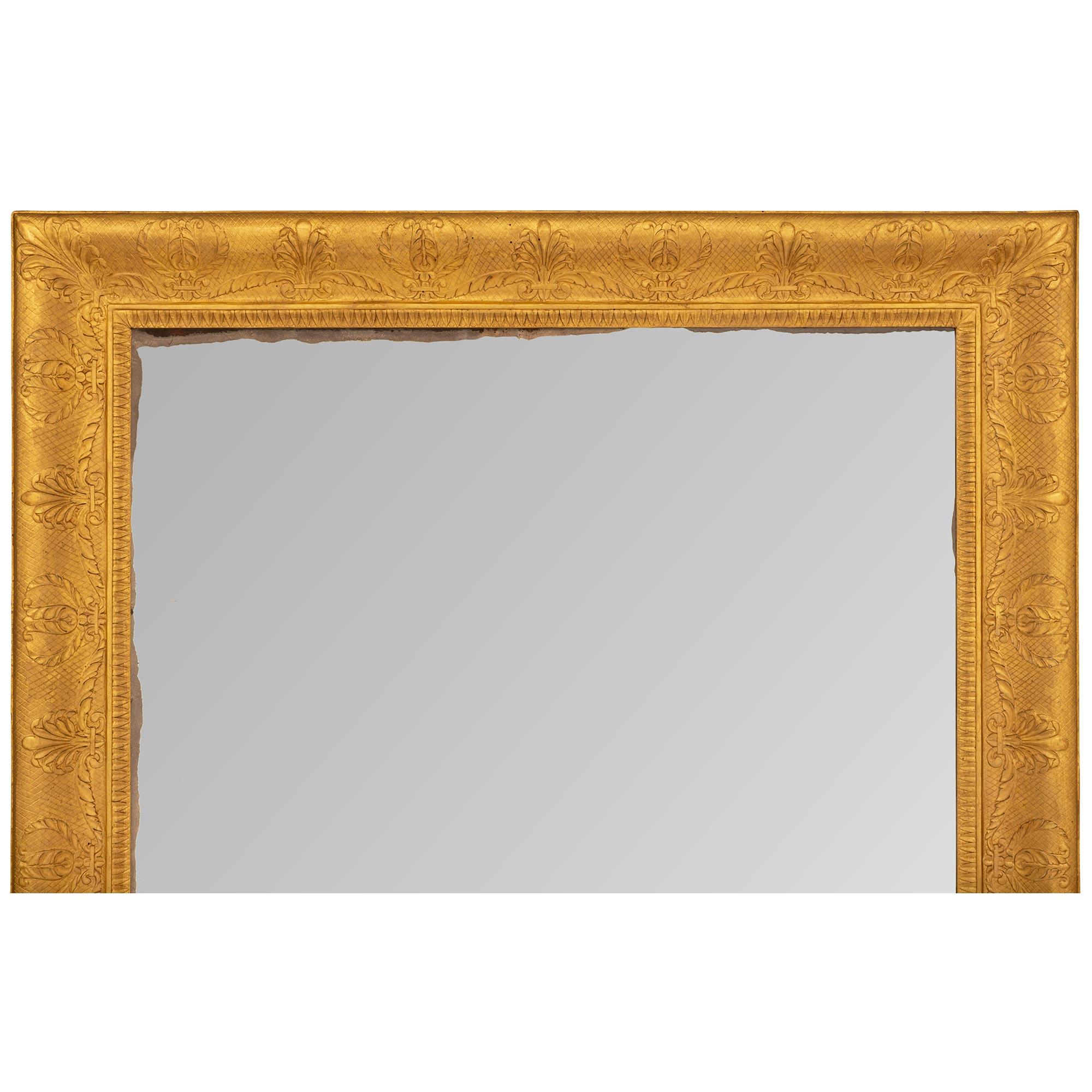 Italian Mid-19th Century Neo-Classical St. Giltwood Mirror In Good Condition For Sale In West Palm Beach, FL