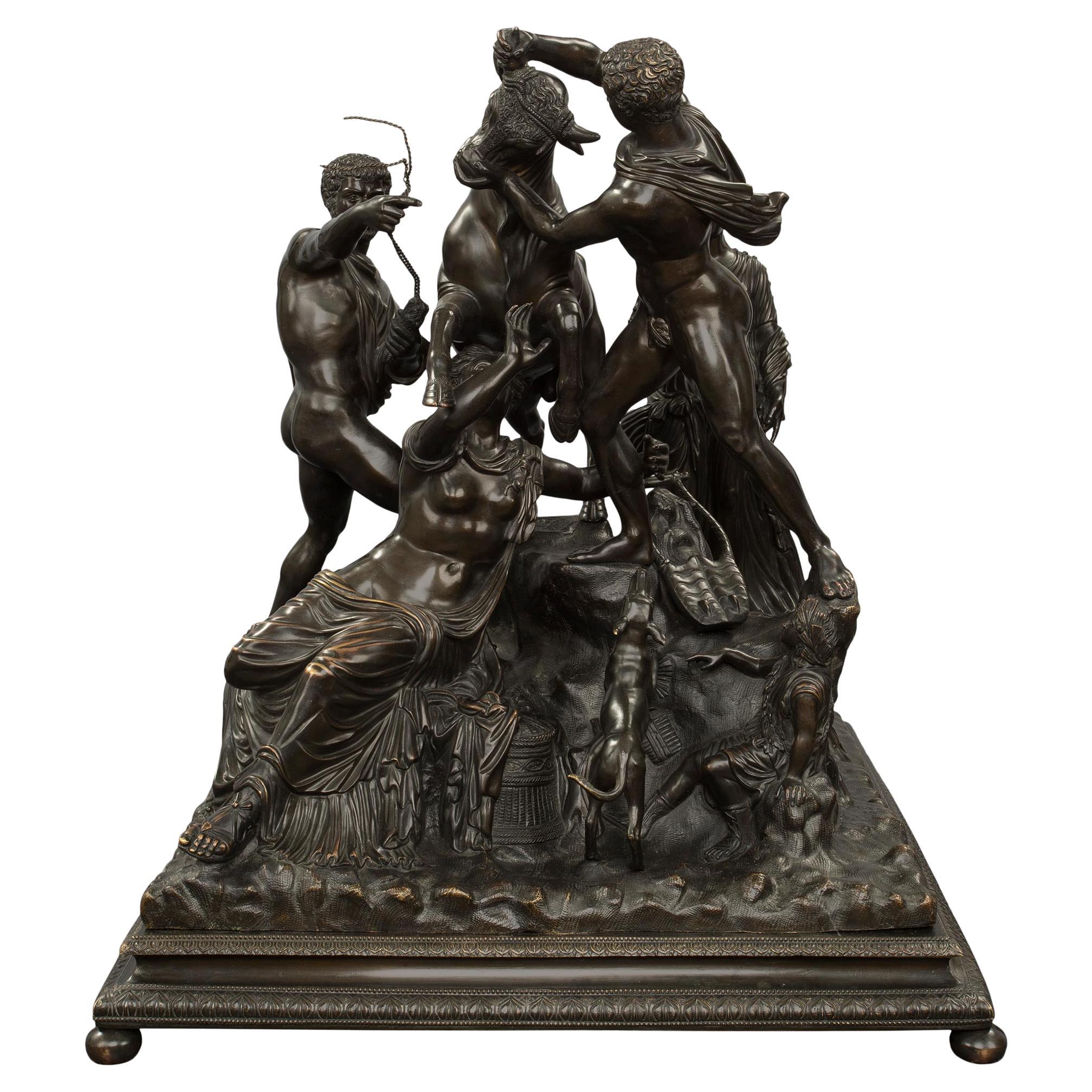 Statue italienne en bronze patiné du milieu du XIXe siècle représentant le Taureau Farnèse