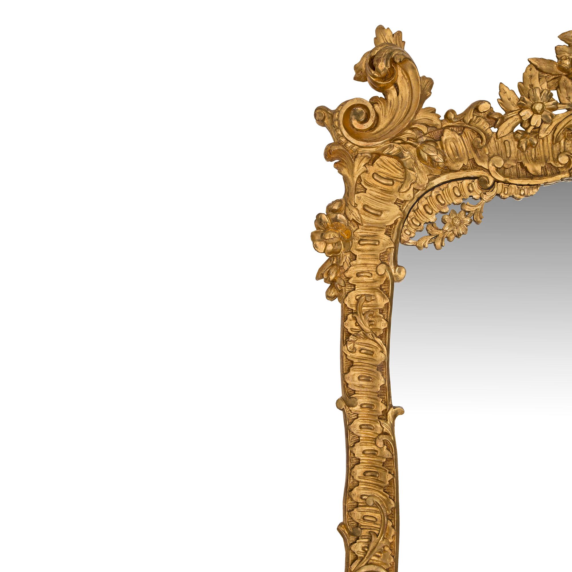 Italian Mid 19th Century Roccoco St. Giltwood Mirror For Sale 1