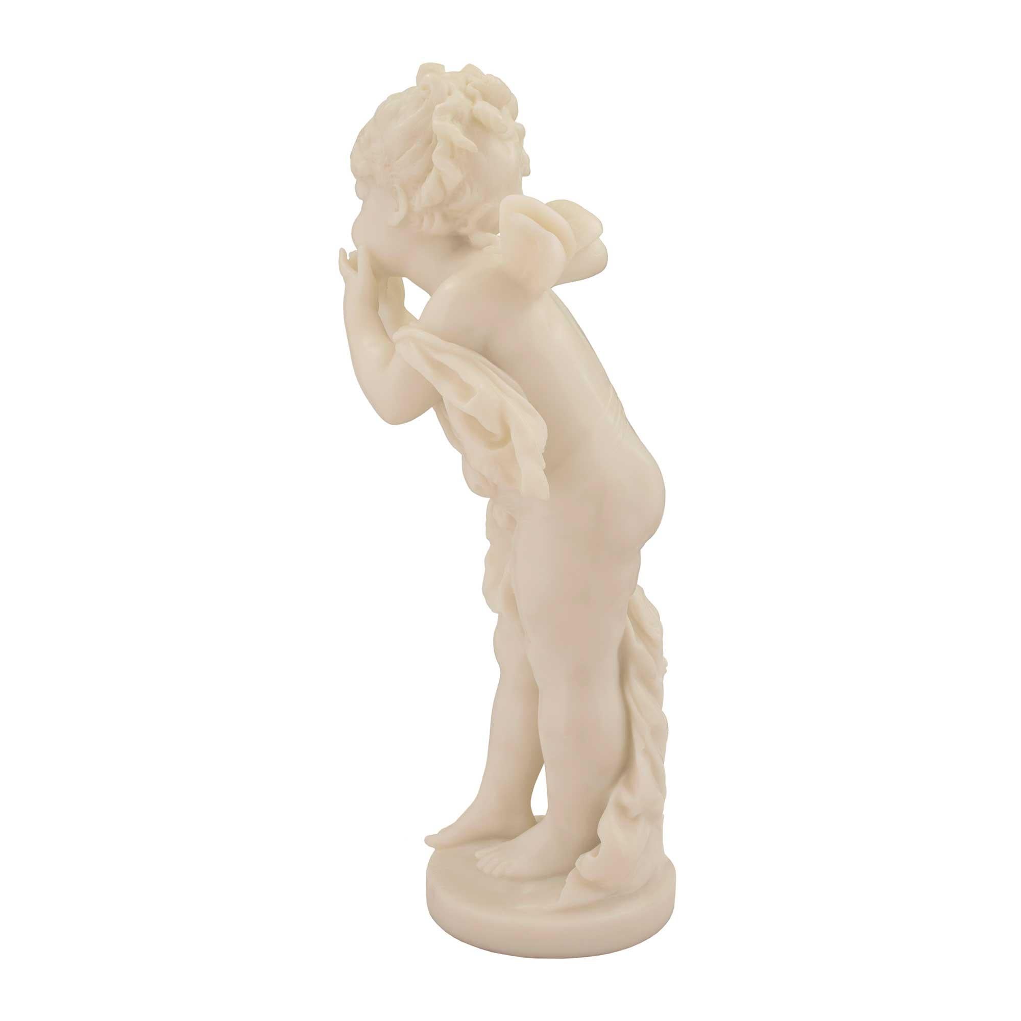 Italian Mid-19th Century White Carrara Marble Statue of Winged Girl For Sale 2
