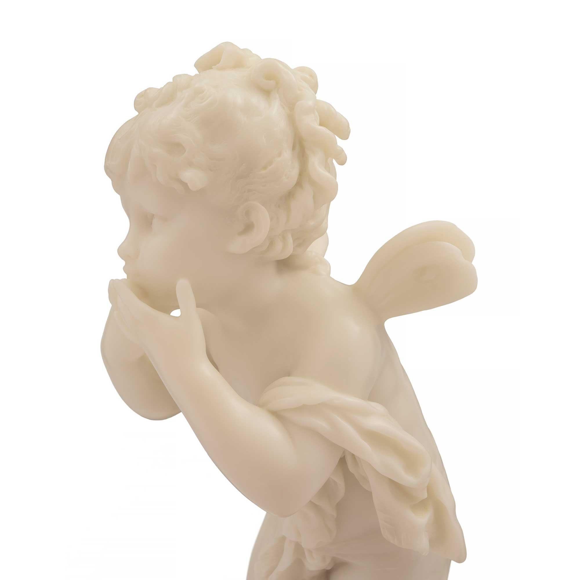 Italian Mid-19th Century White Carrara Marble Statue of Winged Girl For Sale 4