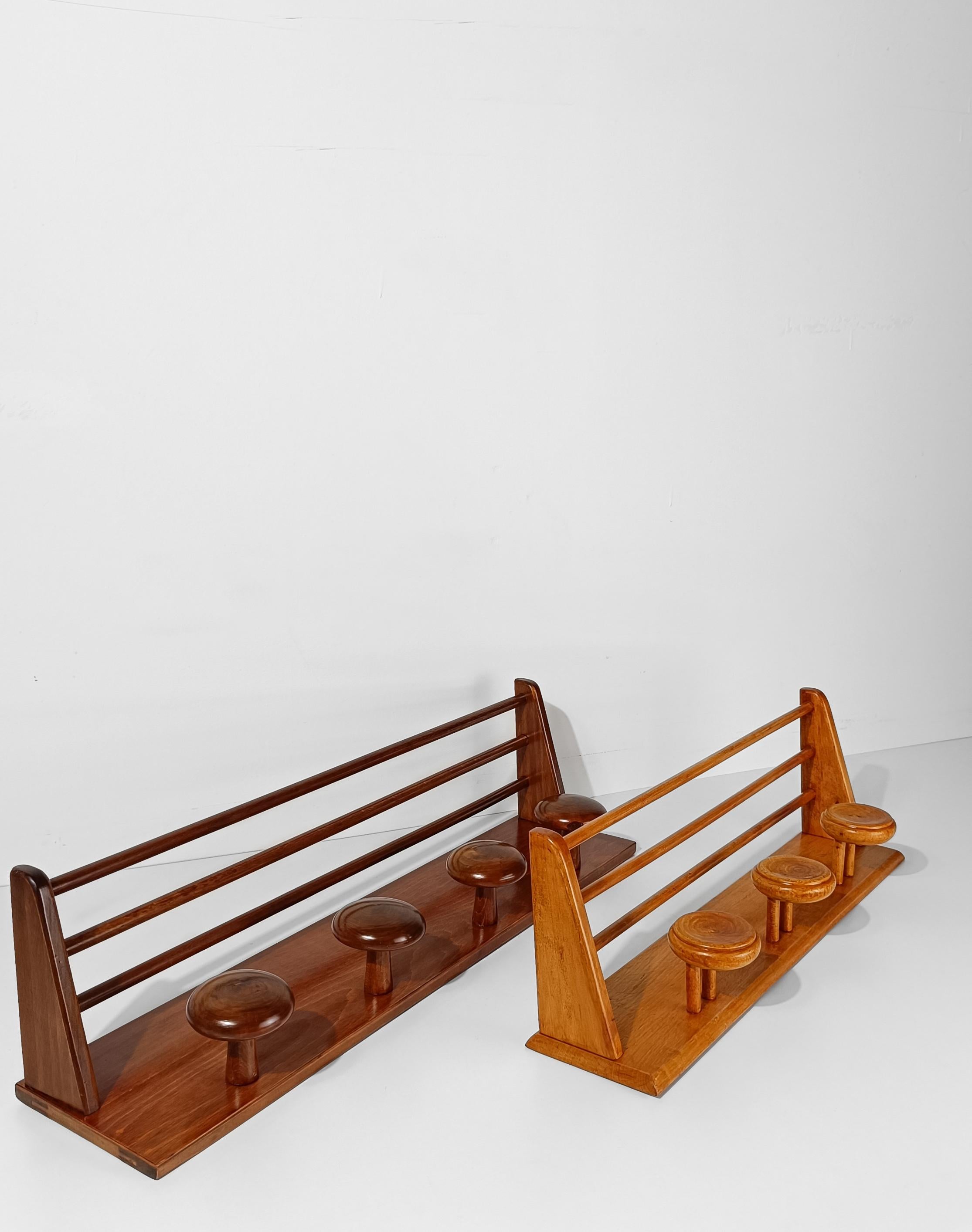 Italian Mid 20th Century Blonde Wooden Wall Coat Rack and Hat Stand by Fraber For Sale 3