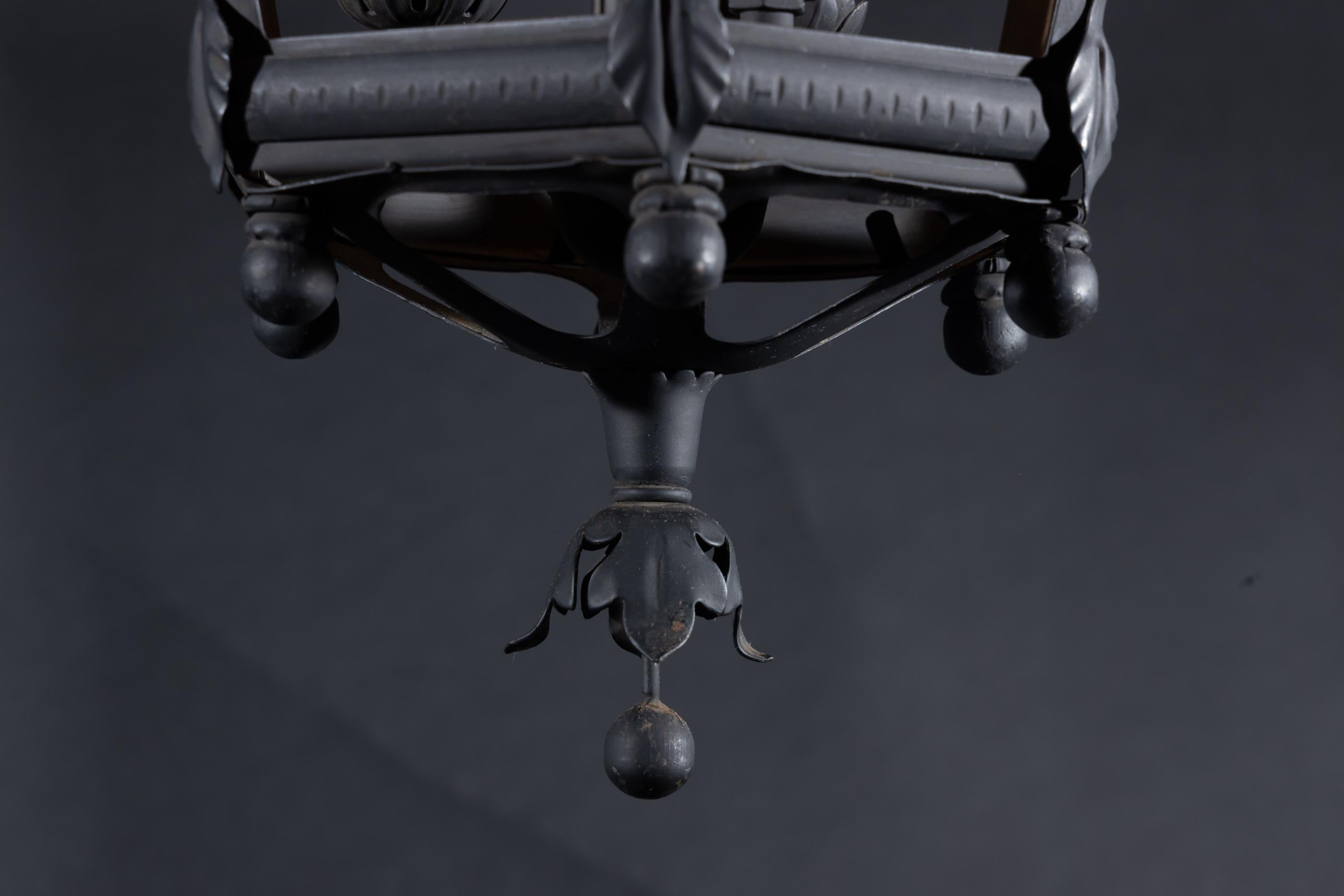 Farol italiano de hierro de mediados del siglo XX, disponible en pareja Italiano en venta