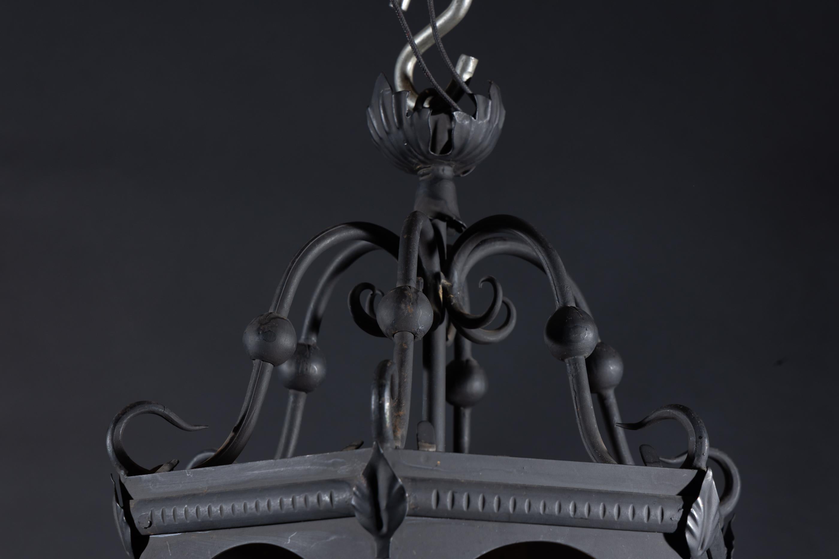 Farol italiano de hierro de mediados del siglo XX, disponible en pareja en Bueno estado para la venta en New Orleans, LA