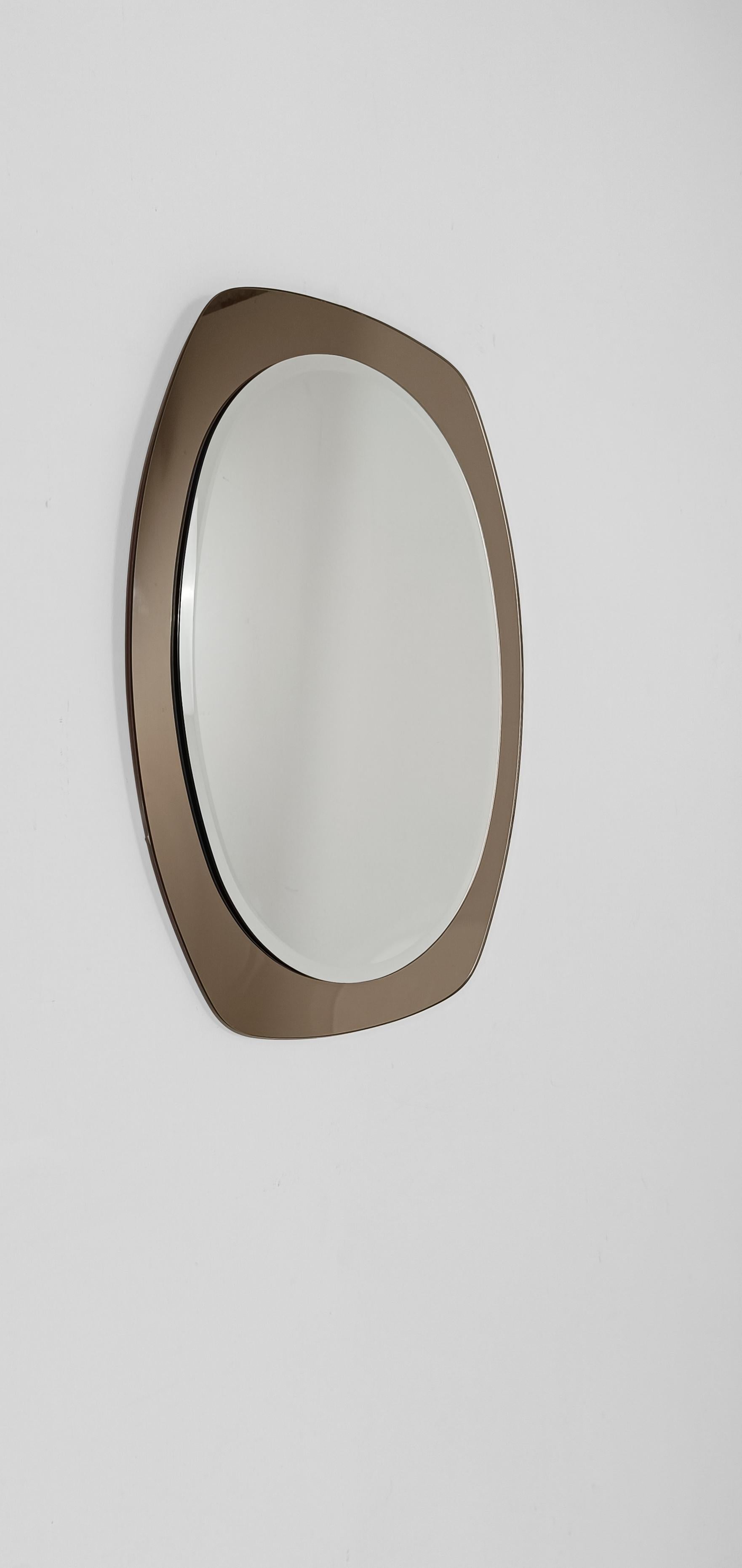 Miroir italien du milieu du 20e siècle avec cadre en verre bronzé dans le style de Veca en vente 4