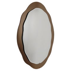 Miroir organique en verre bronzé italien du milieu du 20e siècle The Moderns par Cristal Arte