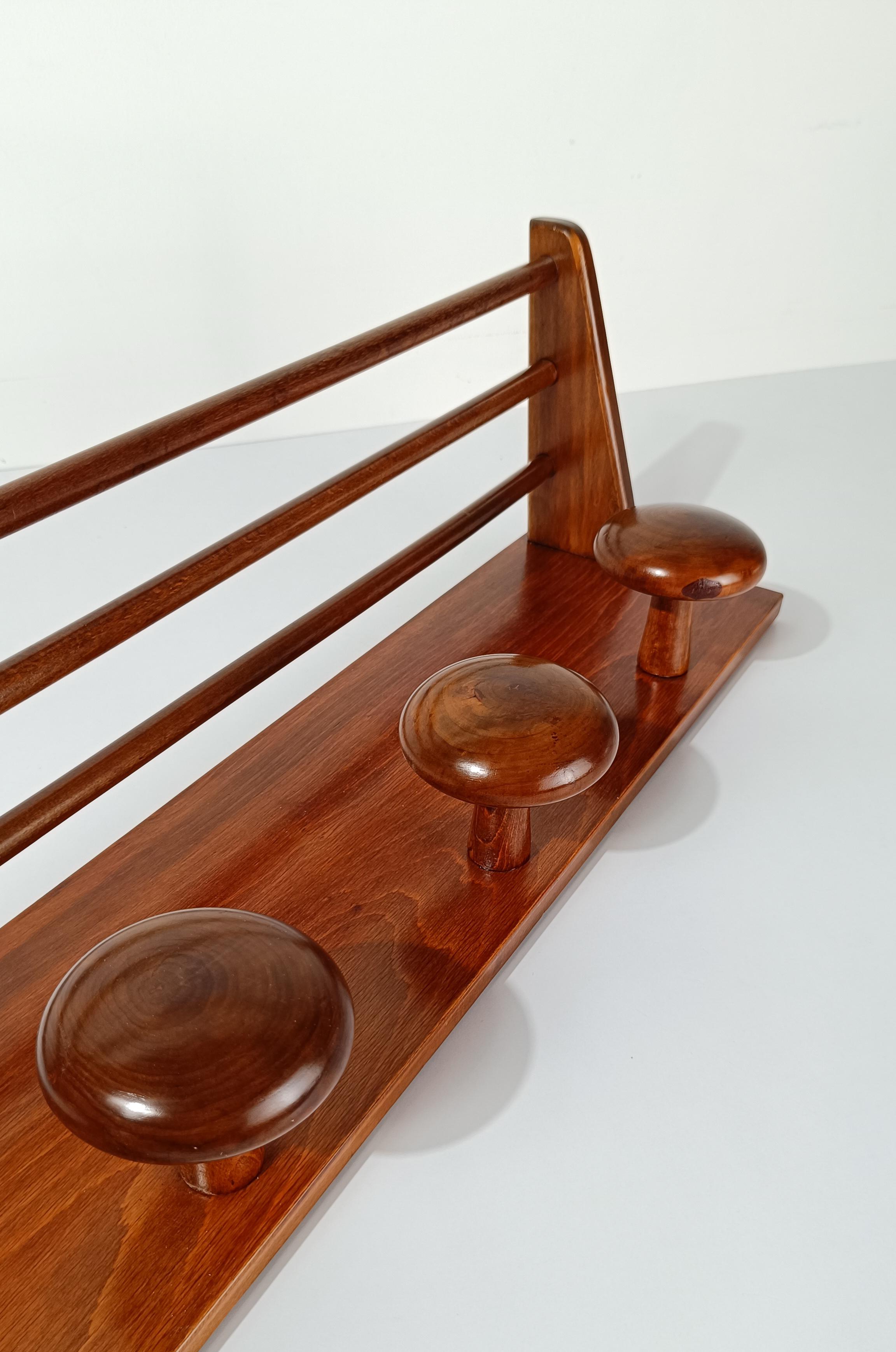 Perchero de pared y perchero de madera modernos italianos de mediados del siglo XX by Fraber en venta 7