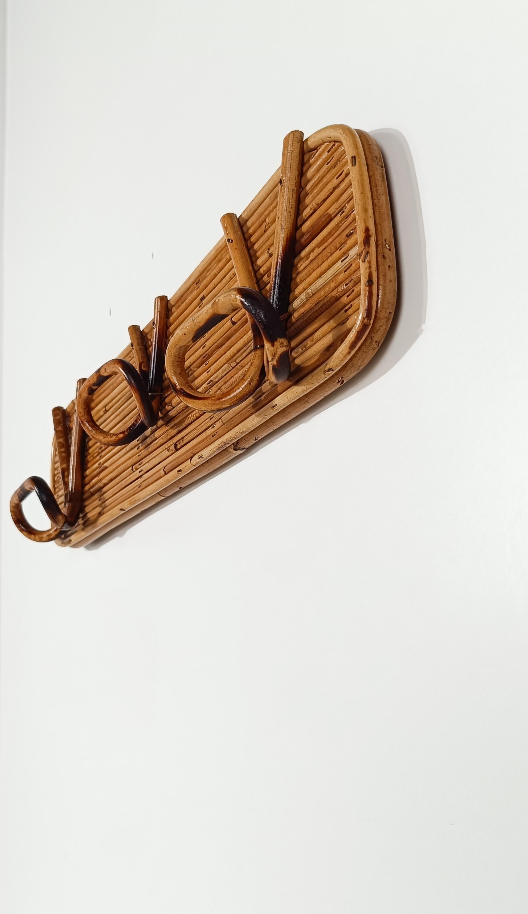 Italian Mid 20th Century Wall Coat Hanger in Cane & Rattan, Vivai del Sud style For Sale 3