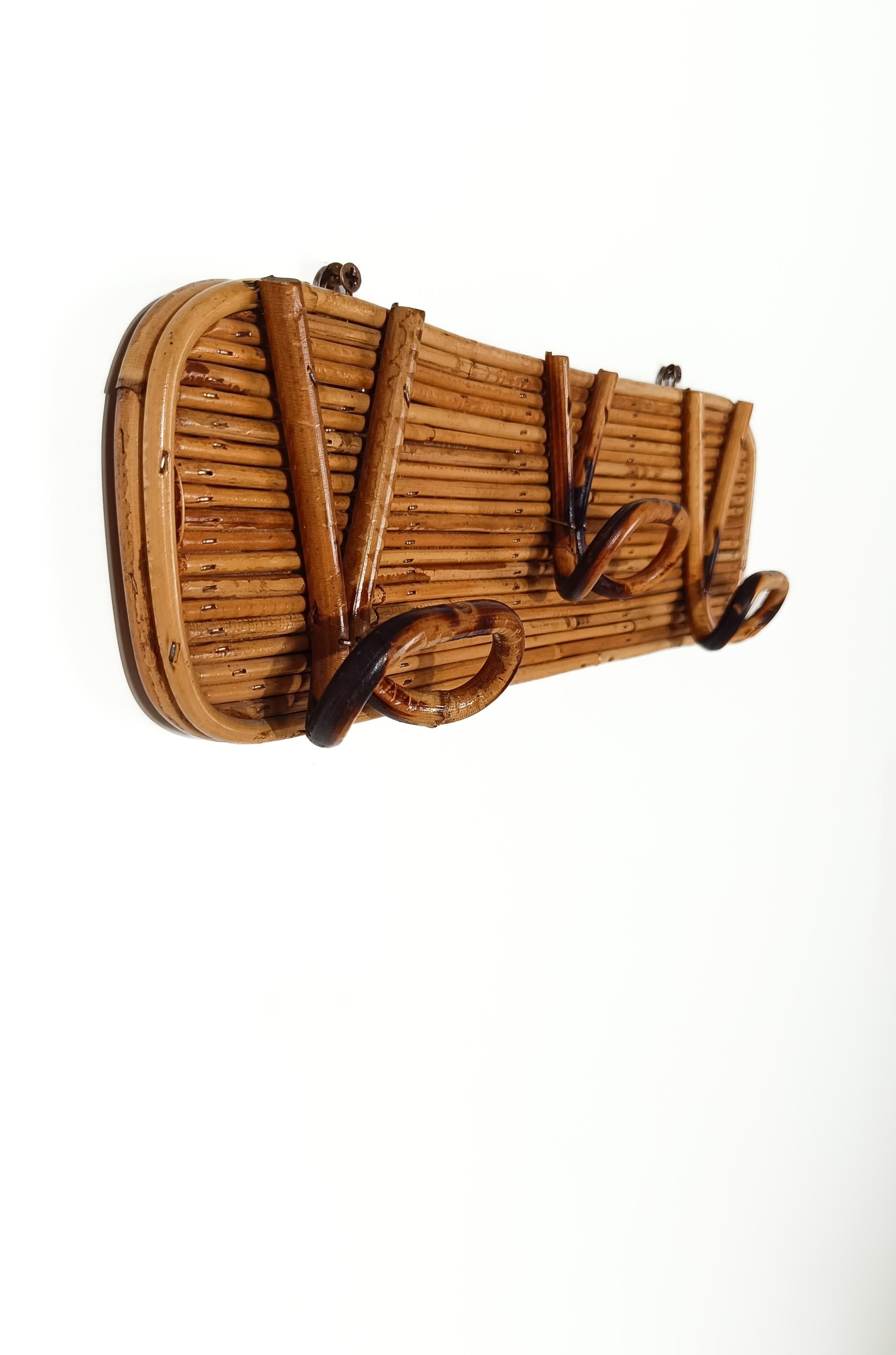 Italian Mid 20th Century Wall Coat Hanger in Cane & Rattan, Vivai del Sud style For Sale 5
