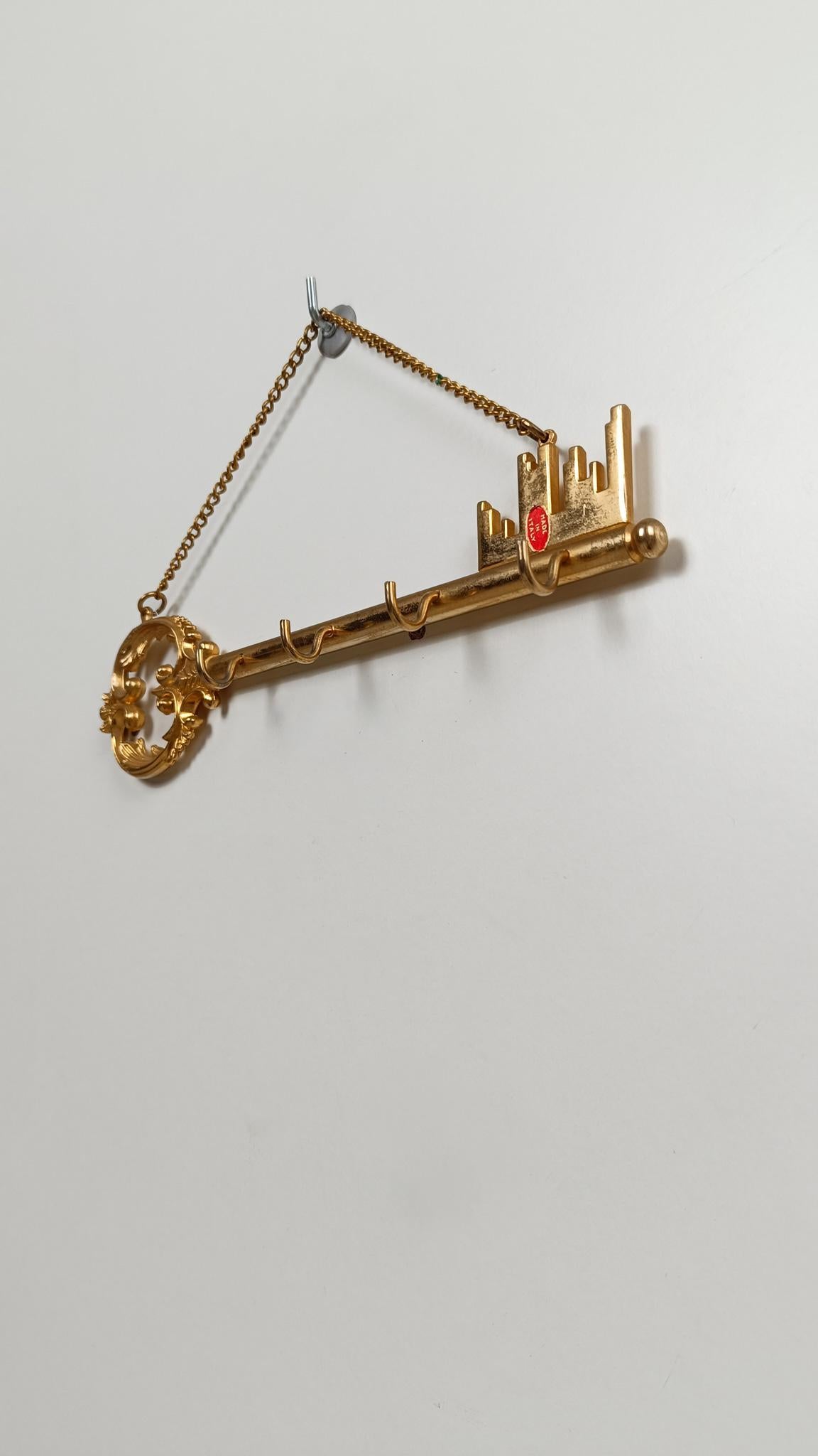 Italian Mid 20th Century Wall Keys Rack with Heavy Brass Ornate Key Shape, 50s For Sale 2