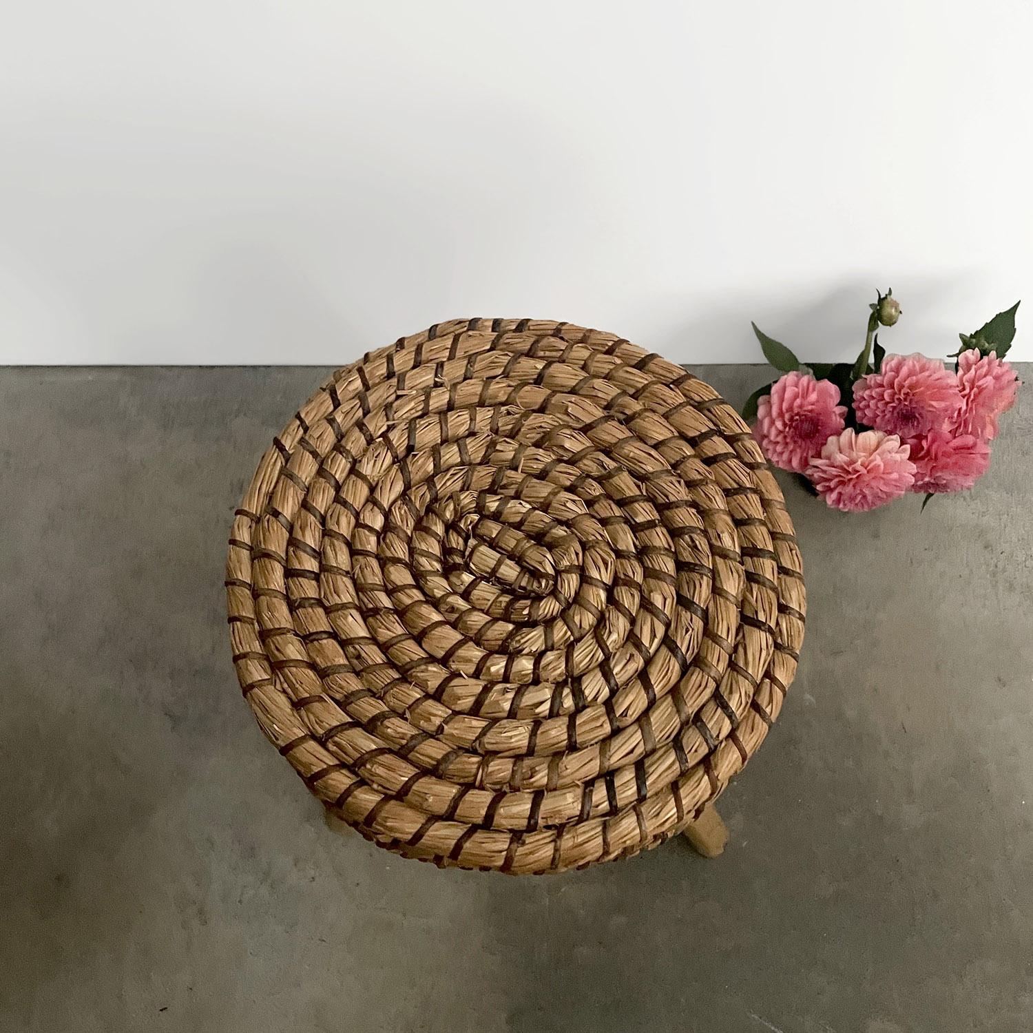 Italian Mid Centiry Rattan & Bamboo Tripod Side Table For Sale 6