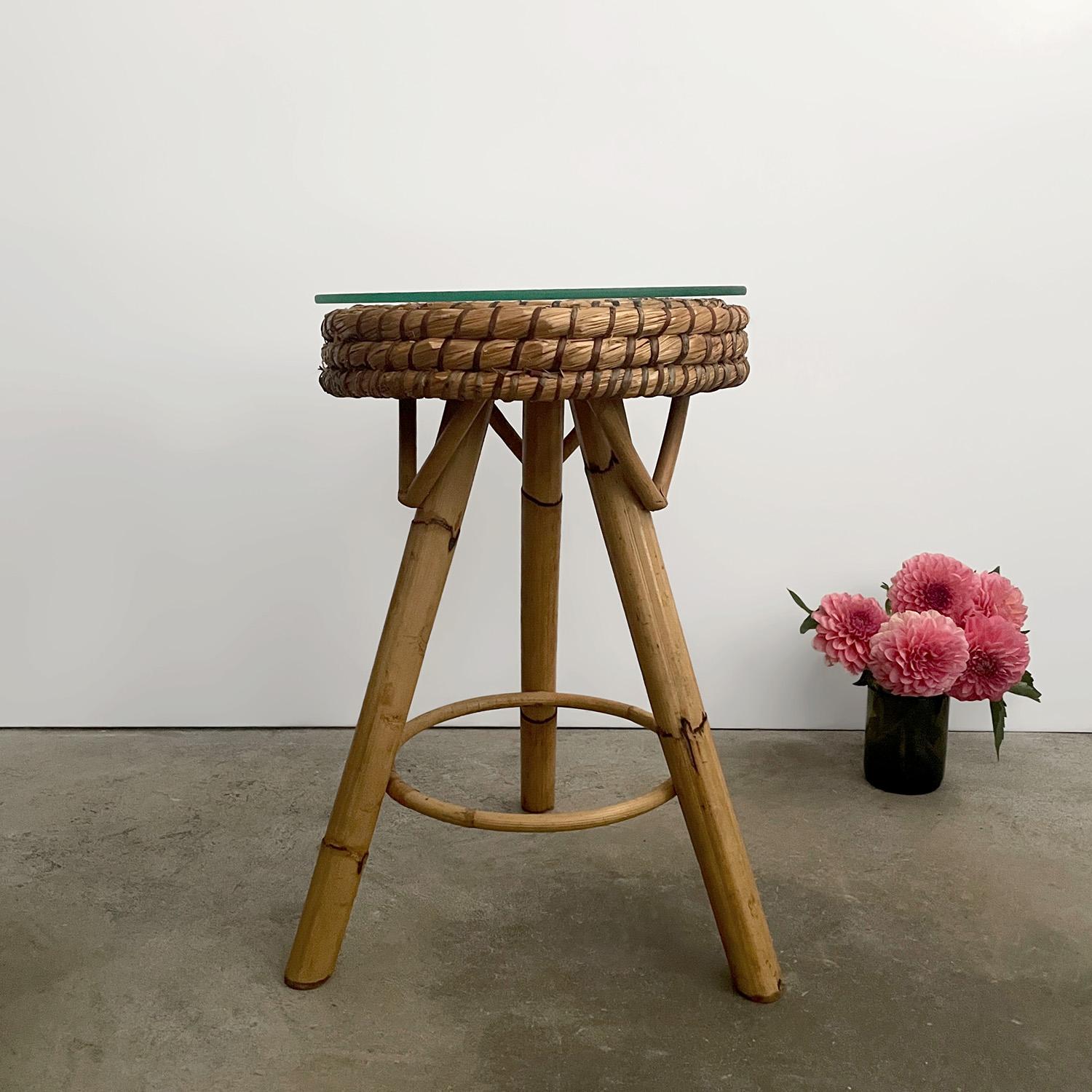 Italian Mid Centiry Rattan & Bamboo Tripod Side Table For Sale 8