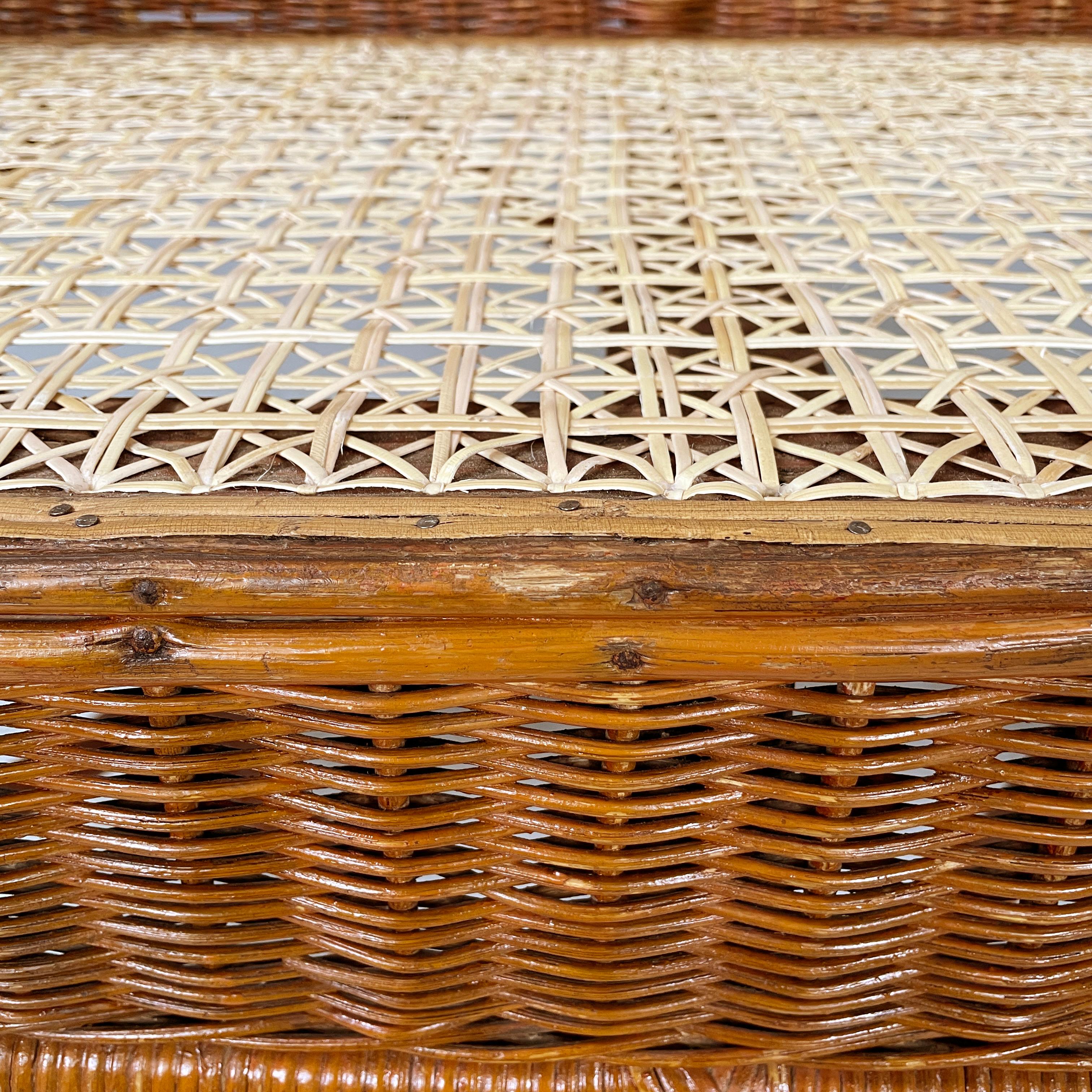 Italian Mid-centrury Modern Two-seater outdoor bench in woven rattan, 1960s For Sale 6