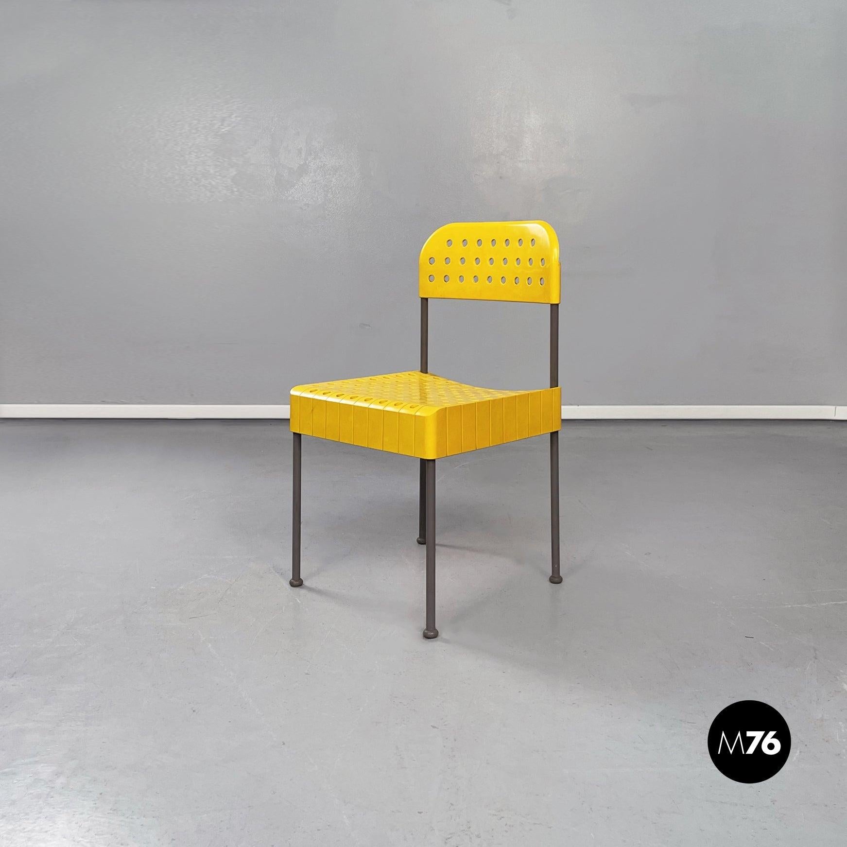 Mid-Century Modern Italian Mid-Century Yellow Chair Box by Enzo Mari for Castelli, 1970s
