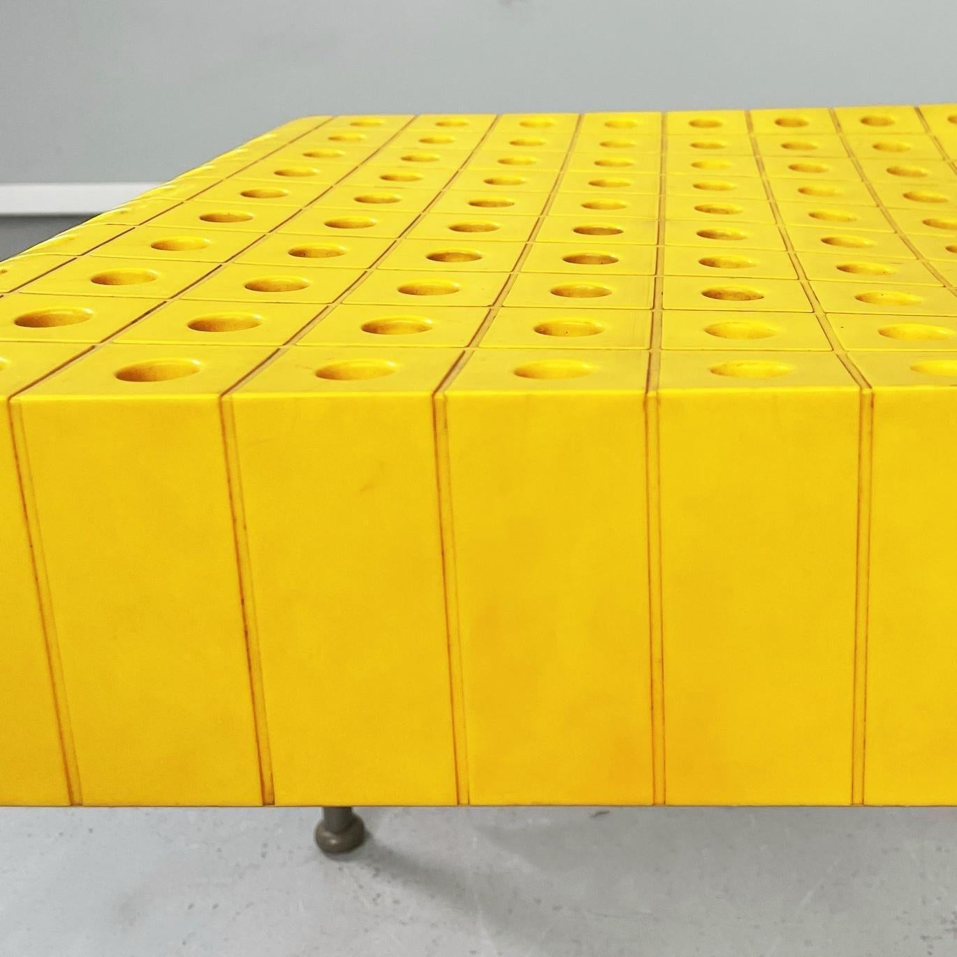 Italian Mid-Century Yellow Chair Box by Enzo Mari for Castelli, 1970s 3