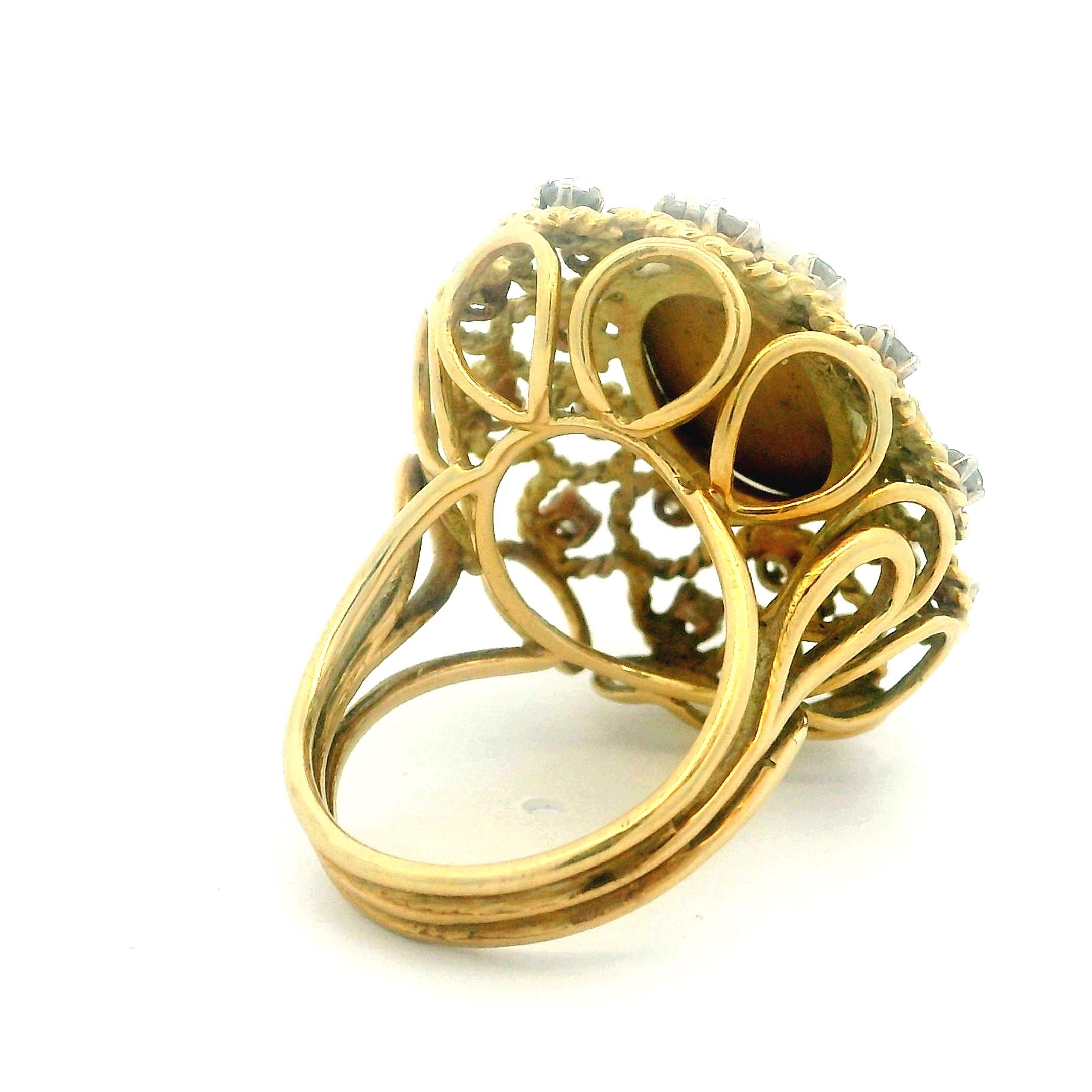 Anillo de cóctel italiano de mediados de siglo de oro de 14 quilates con ópalo australiano y diamantes, c. 1965 en venta 1