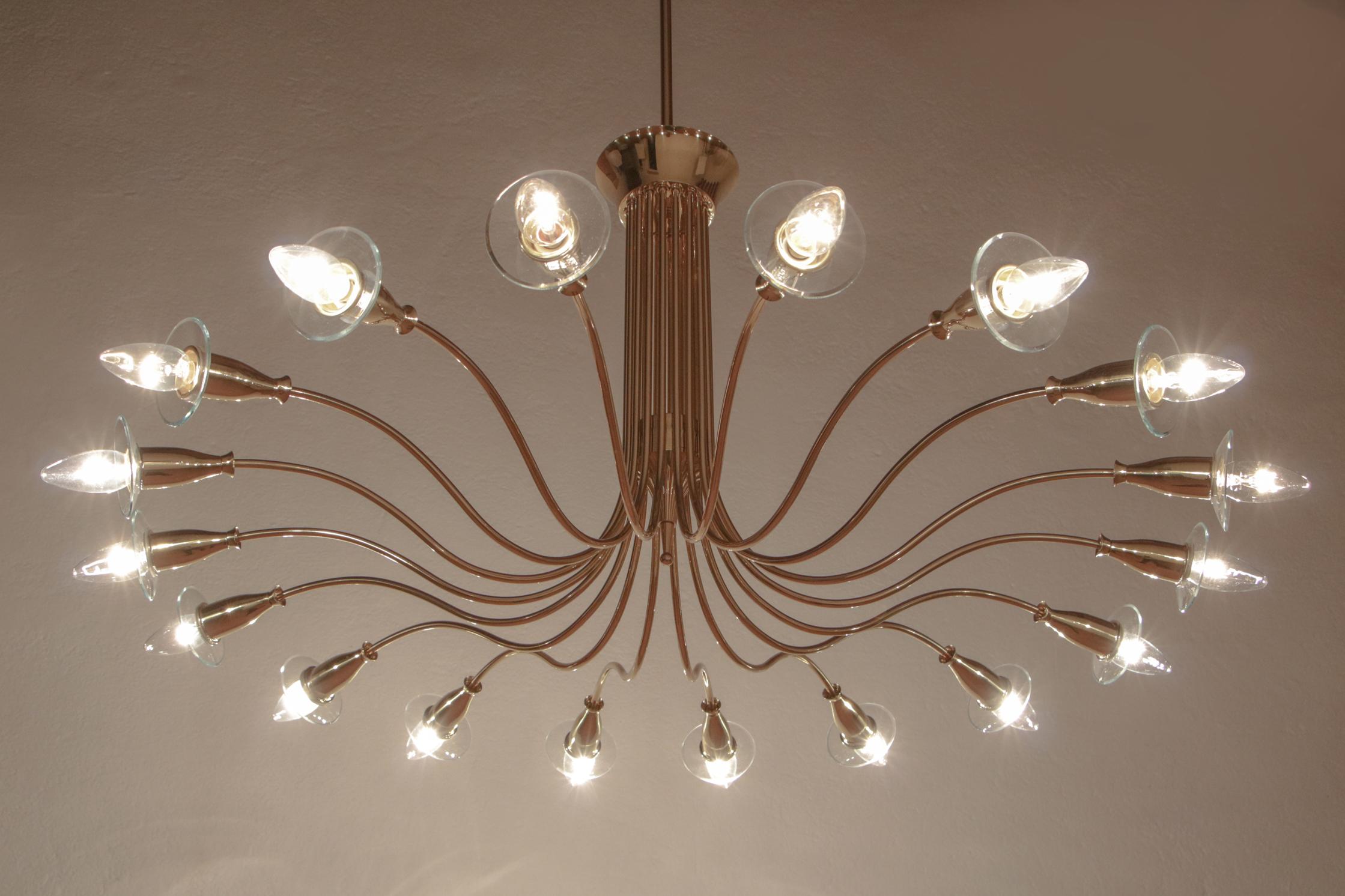 Italian Mid Century 18 lights chandelier by Angelo Lelii for Arredoluce For Sale 8
