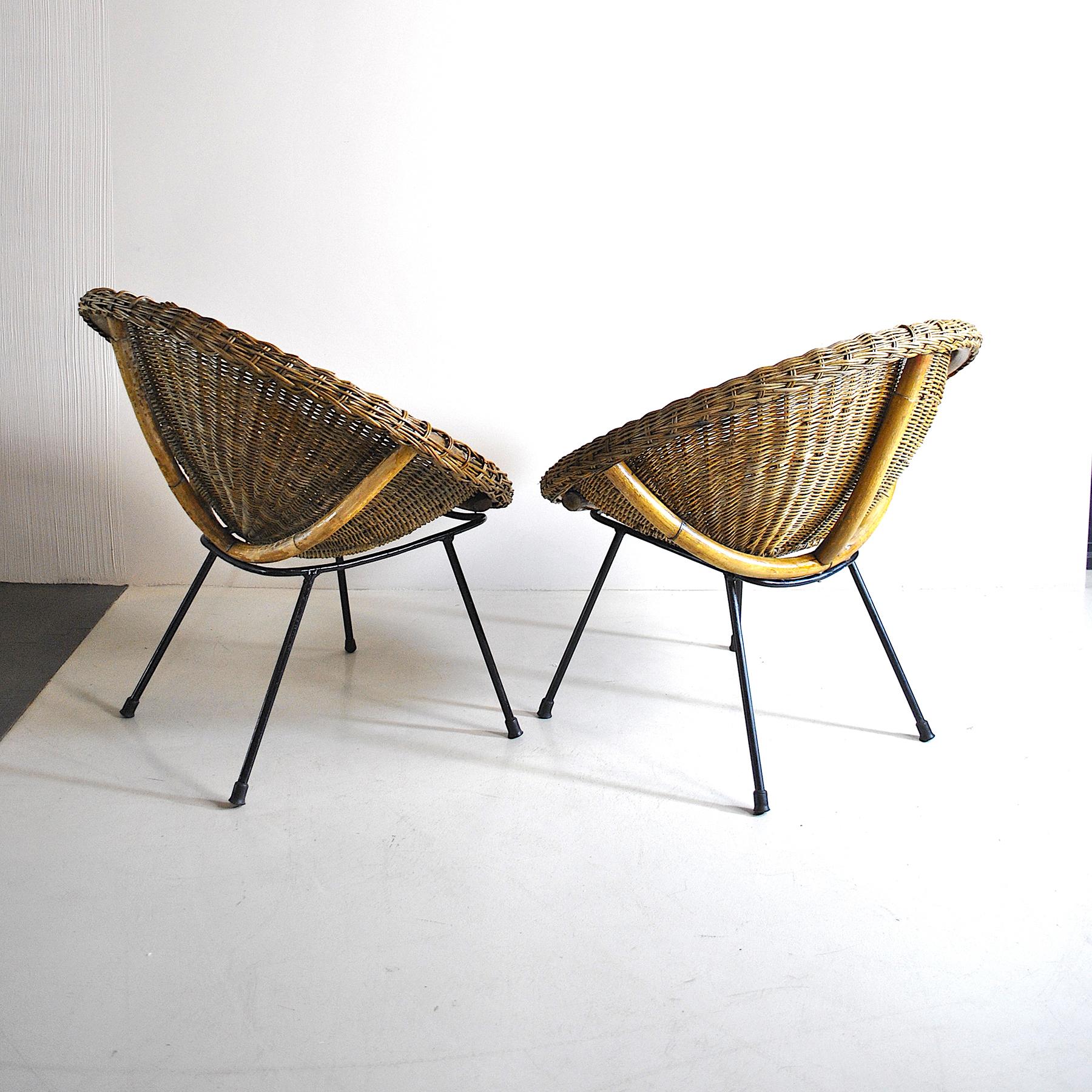 Chaises en rotin à œufs italiennes du milieu du siècle dernier, années 1960 en vente 5