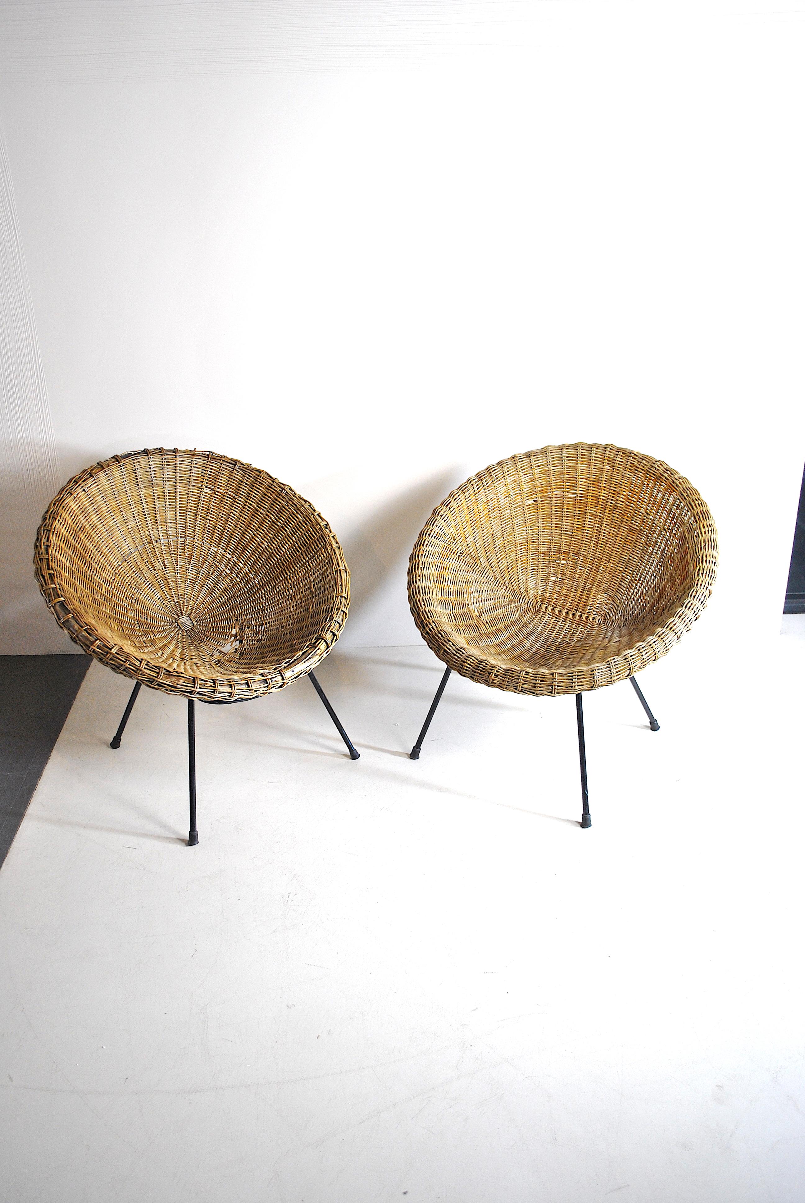 Italian Midcentury 1960s Eggs Cane Chairs In Good Condition For Sale In bari, IT