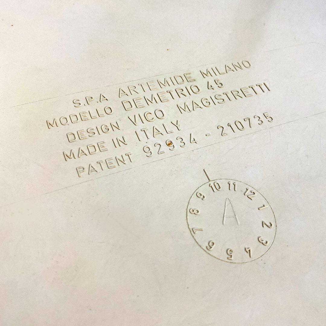 Italienische Abs Demetrio 45 Couchtische aus der Mitte des Jahrhunderts, Magistretti für Artemide 1966 im Angebot 3