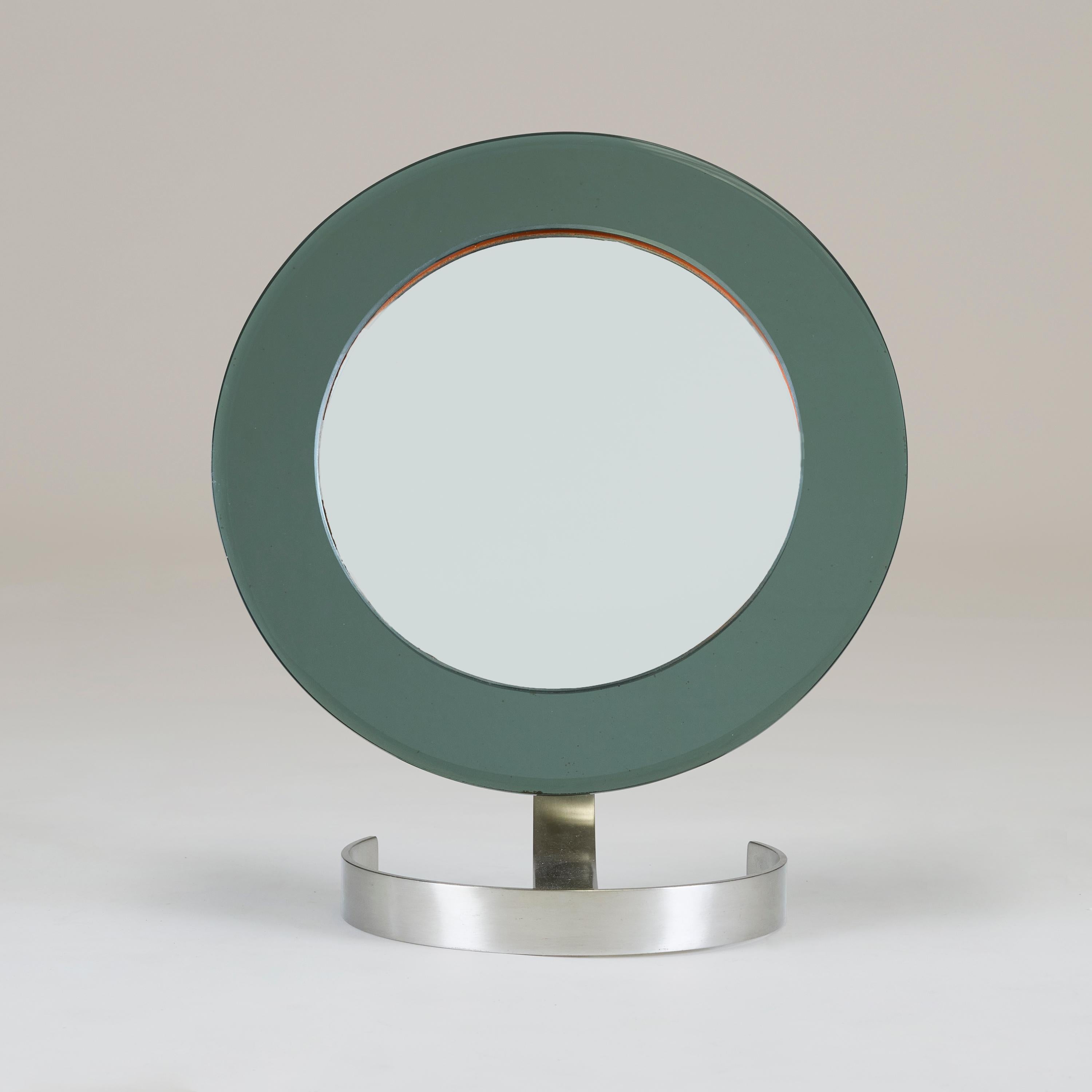 Polished Italian Mid-century adjustable circular table mirror with polished nickel base For Sale