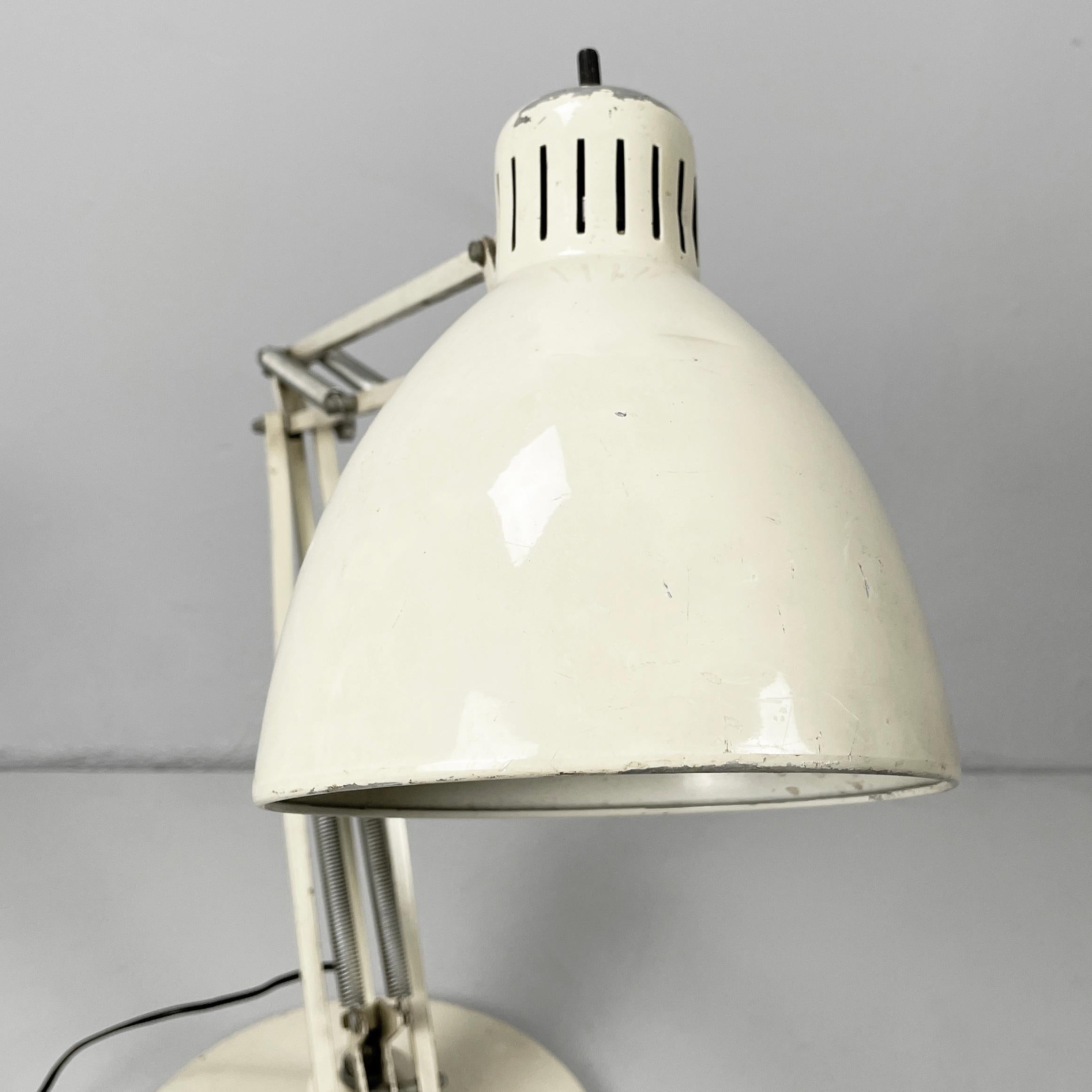Metallo Italian mid-century Adjustable table lamp Naska Loris by Jac Jacobsen Luxo 1950s in vendita