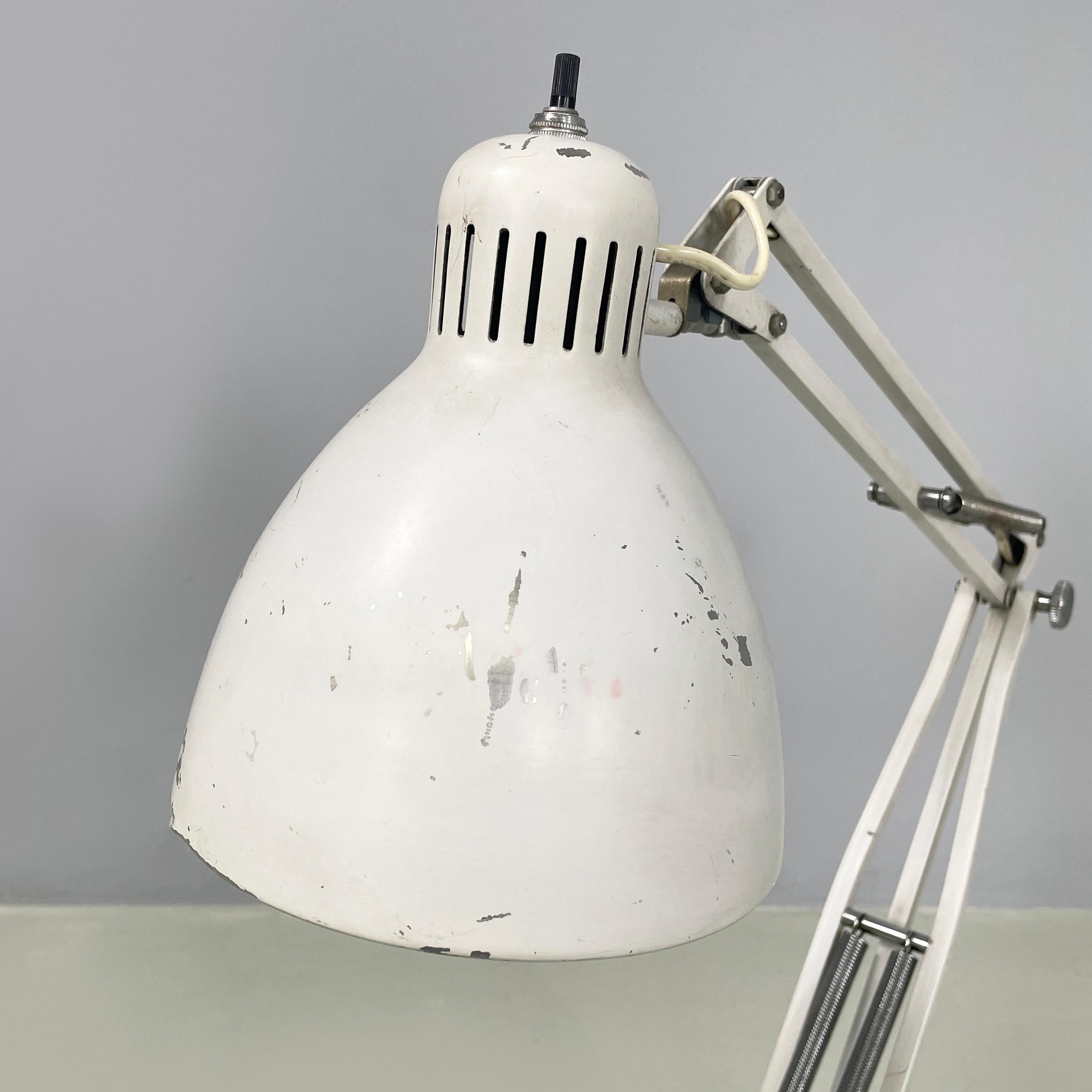 Italian mid-century Adjustable table lamp Naska Loris by Jac Jacobsen Luxo 1950s For Sale 3