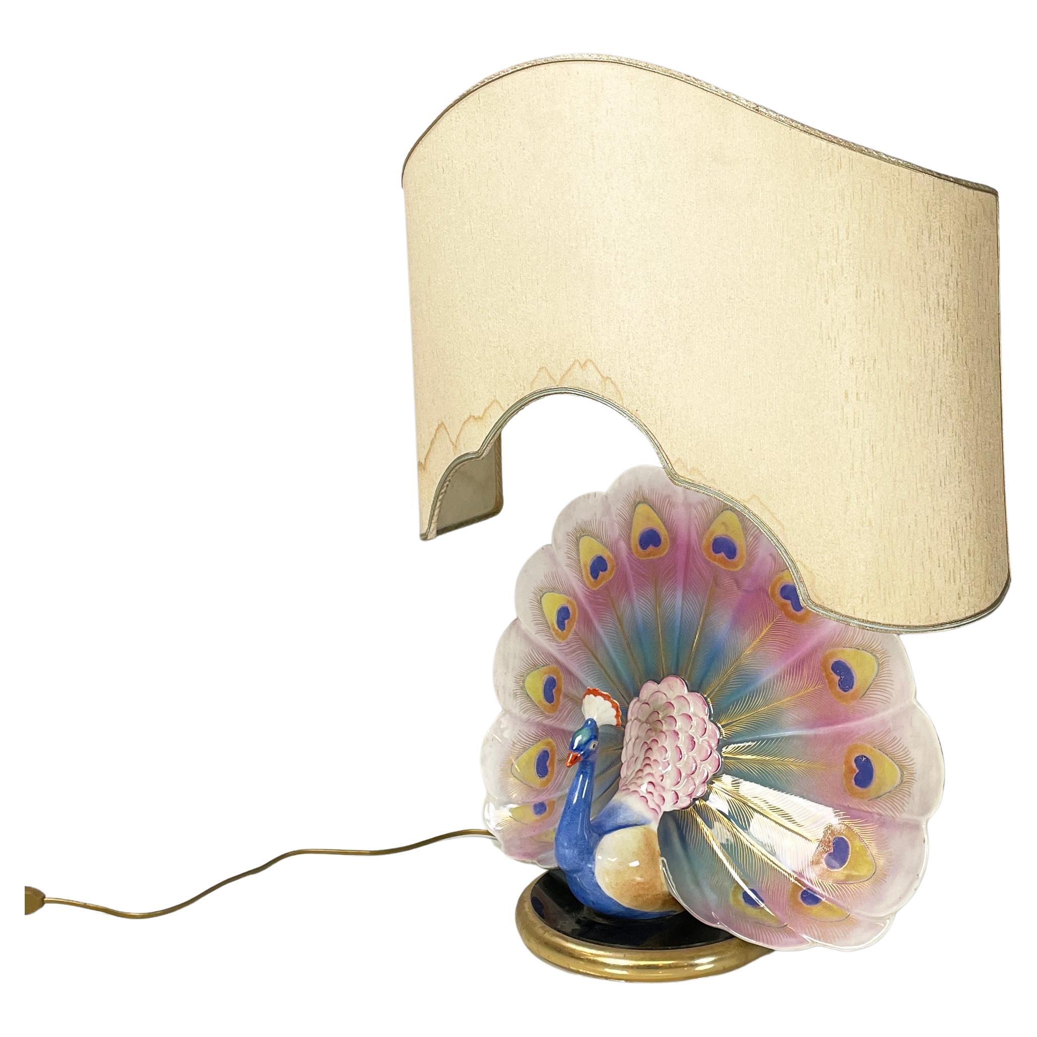 Lampe de table réglable italienne du milieu du siècle dernier avec paon en céramique laiton, 1970 en vente