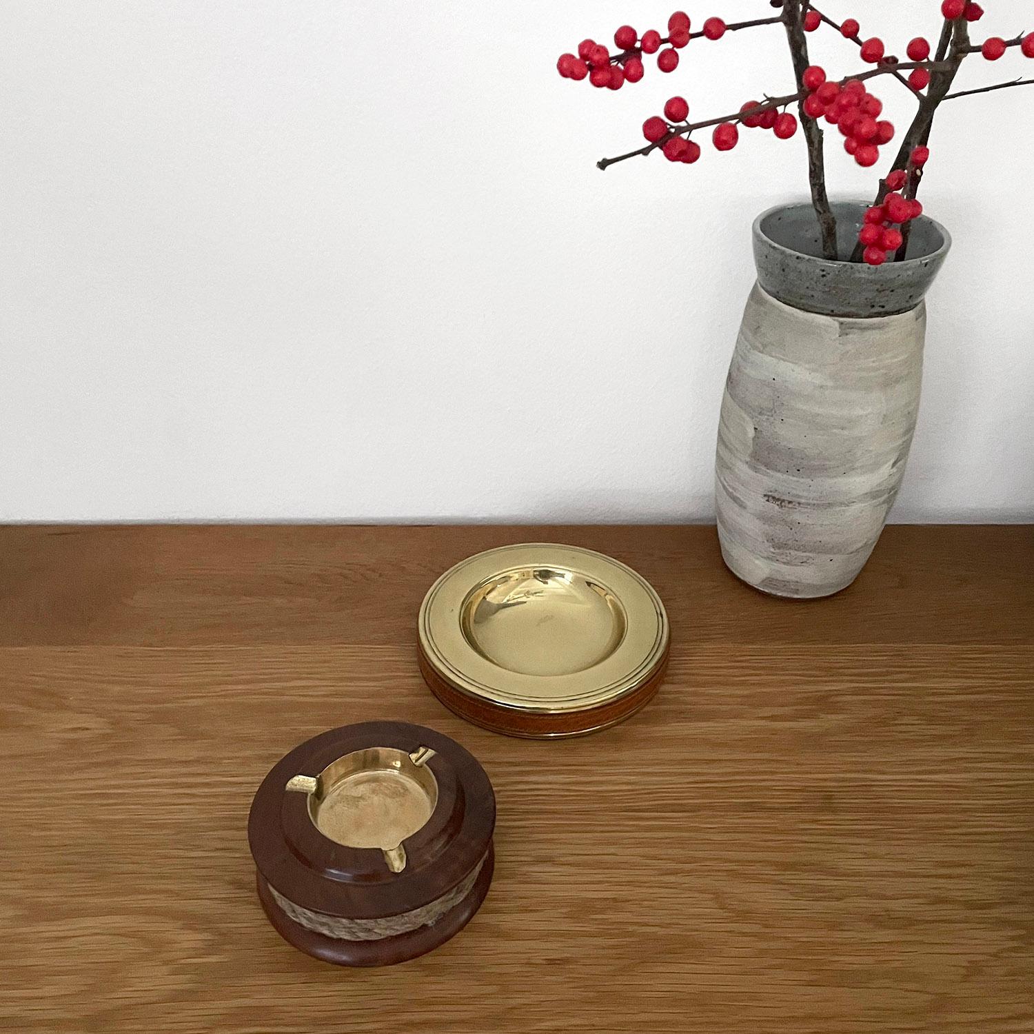 Italian Mid Century Aged Brass & Leather Catchall Ashtray For Sale 3