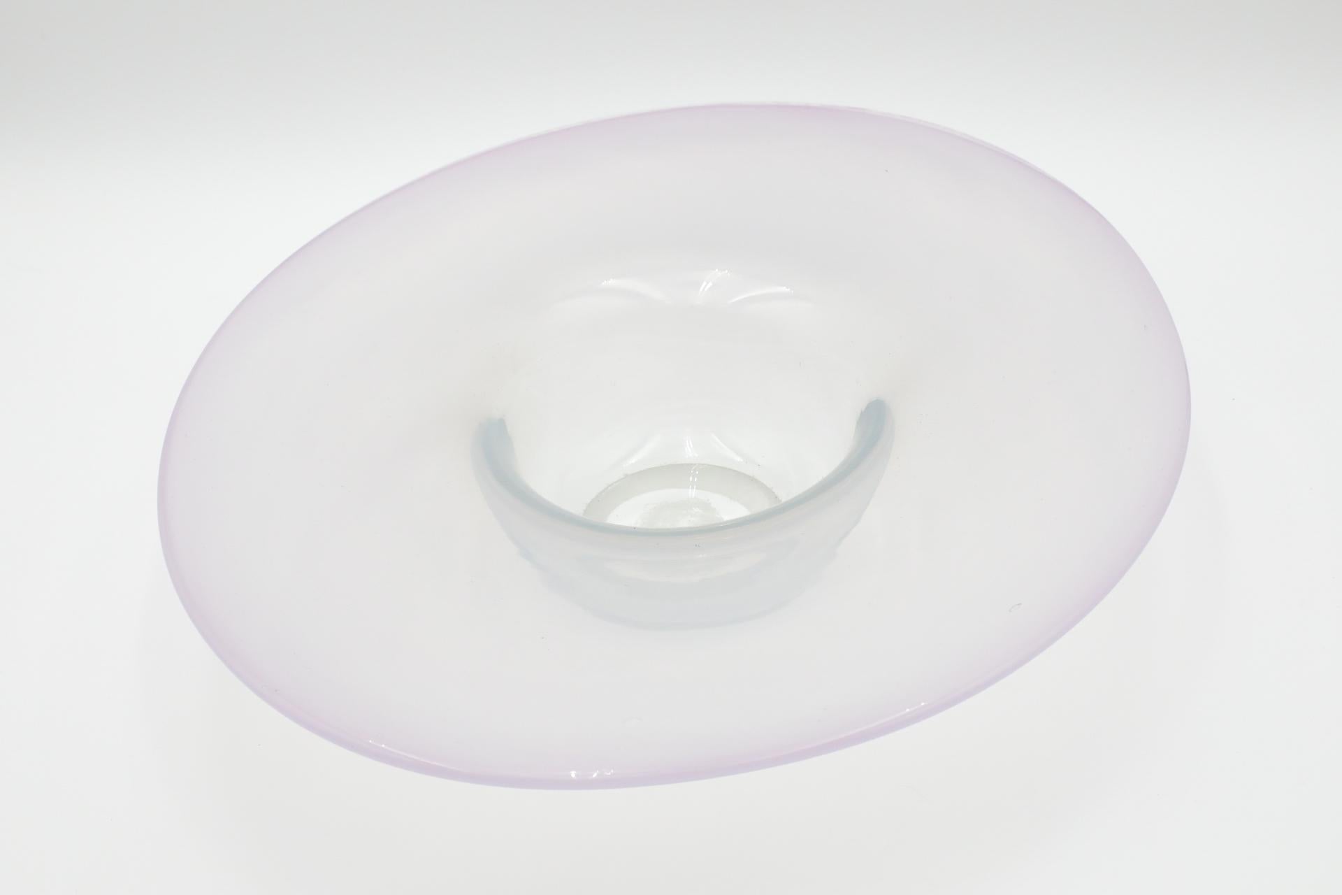 Ciotola o piatto da centro in vetro soffiato rosa, italiano, metà secolo, stile Alfredo Barbini in vendita 4